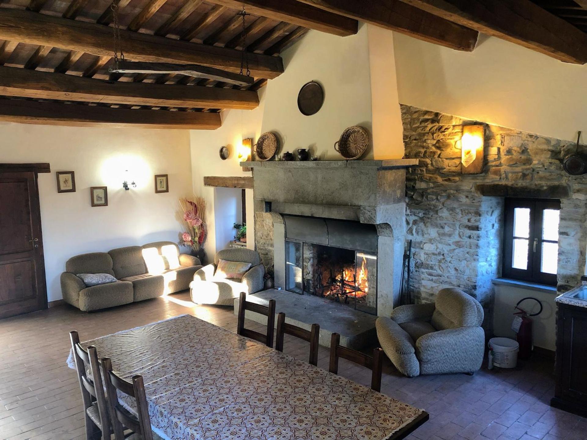 Farmhouse in Apecchio with Swimming Pool, Terrace, Garden - Photo 81