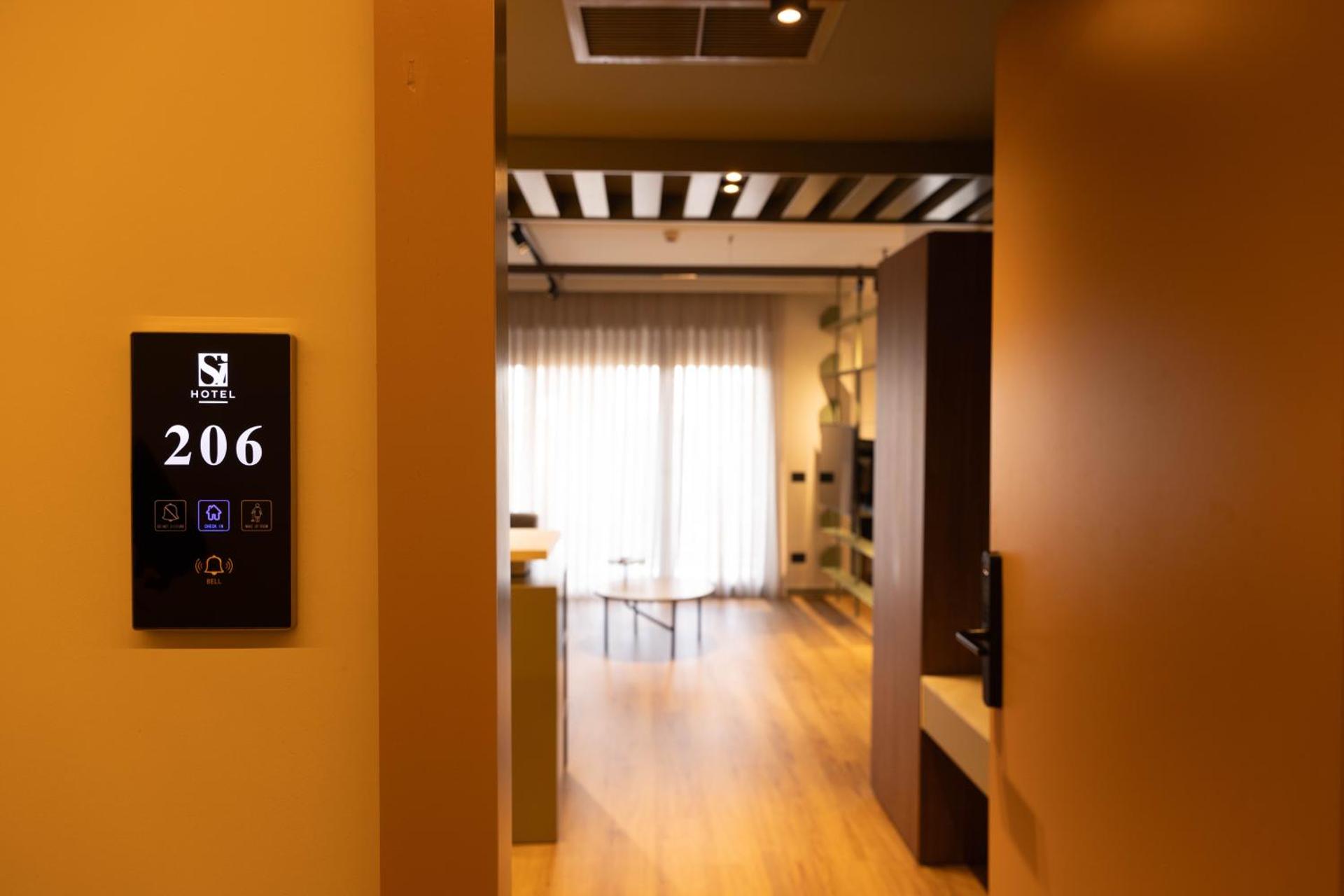 Si Hotel Tirana - Photo 53