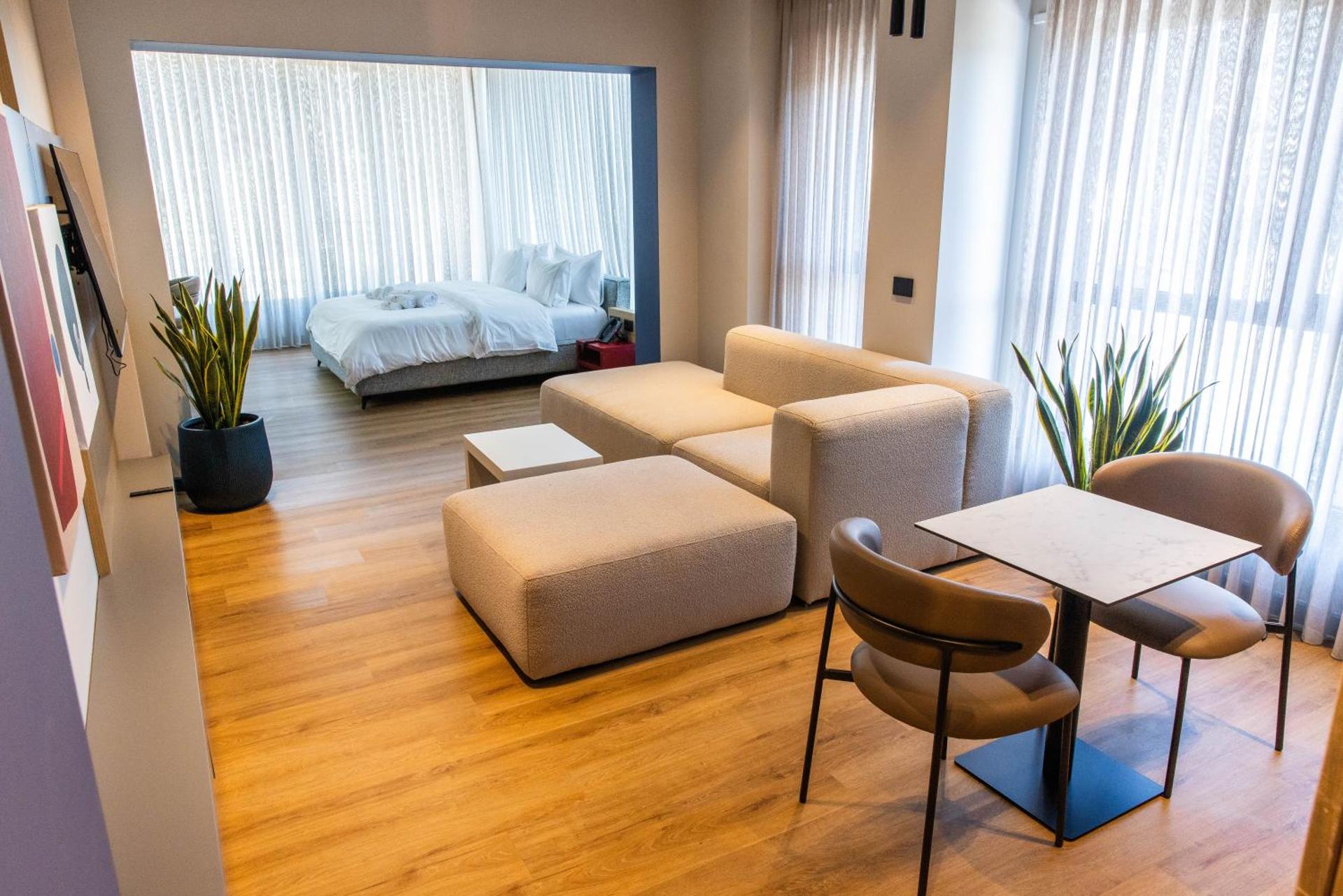 Si Hotel Tirana - Photo 25