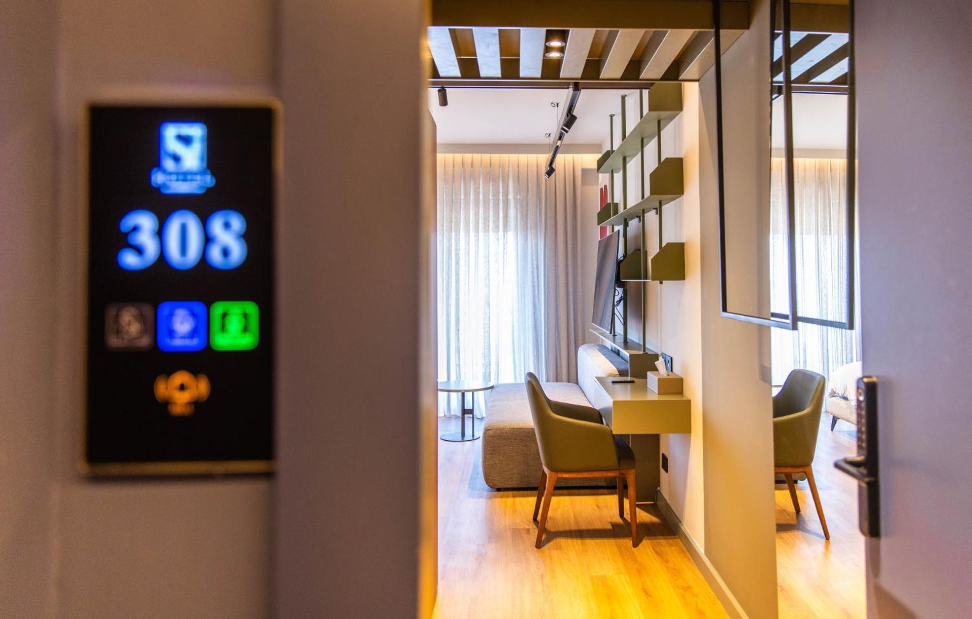 Si Hotel Tirana - Photo 49