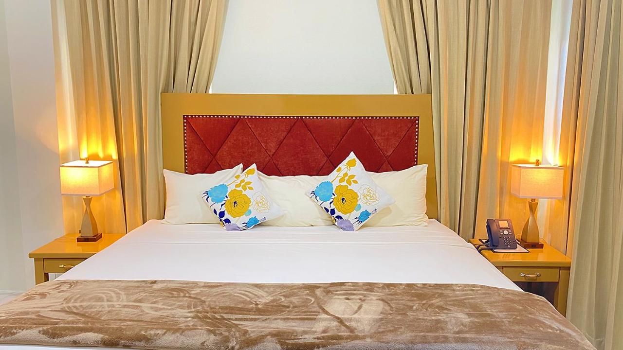 Hotel Alexandrina - Photo 33