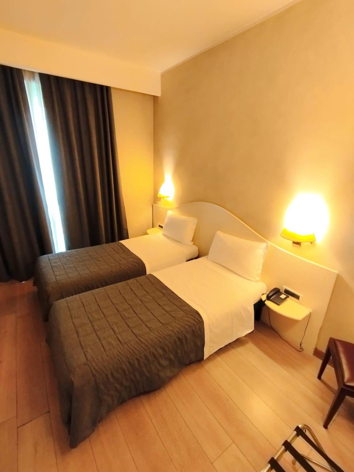 Hotel Continental - Photo 19