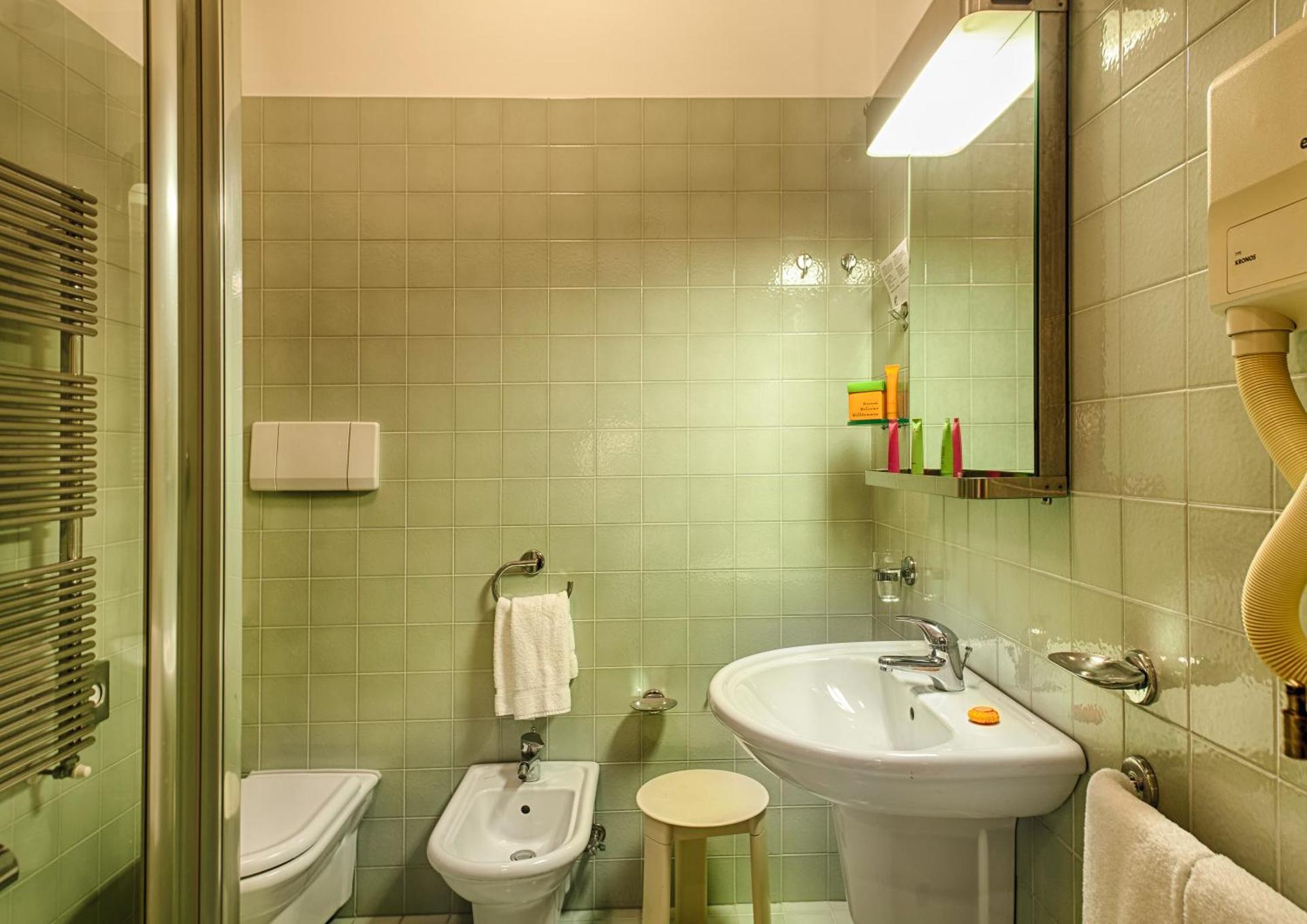 Hotel Cristallo - Photo 45