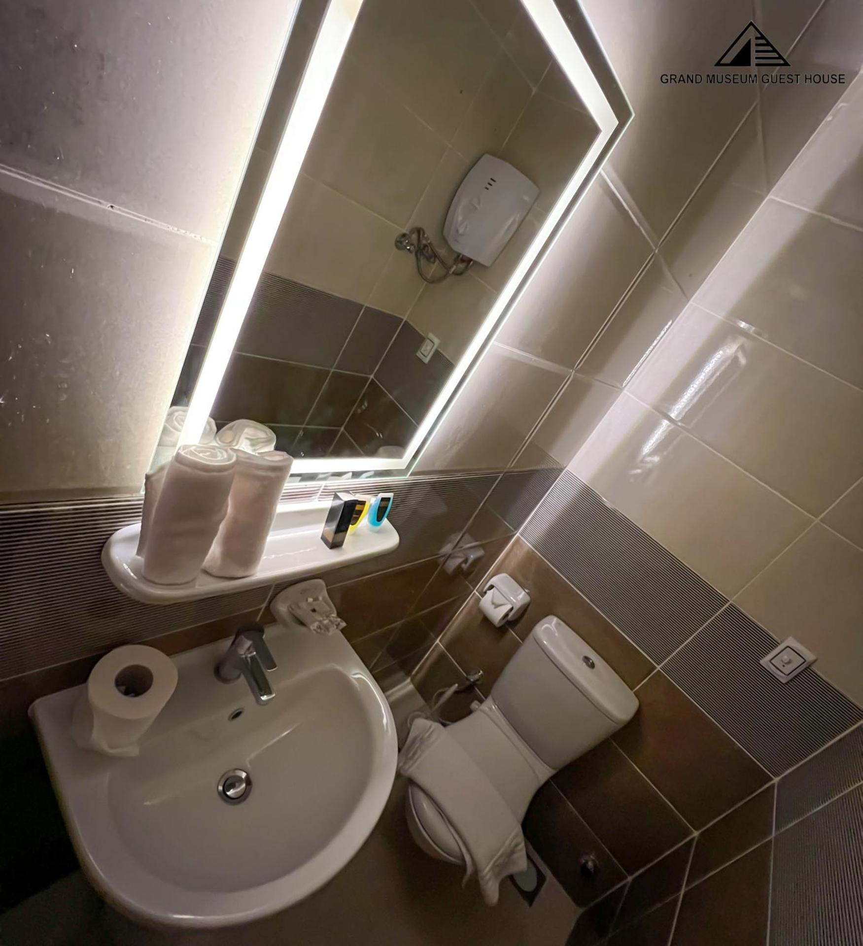 grand museum view hotel - Photo 15