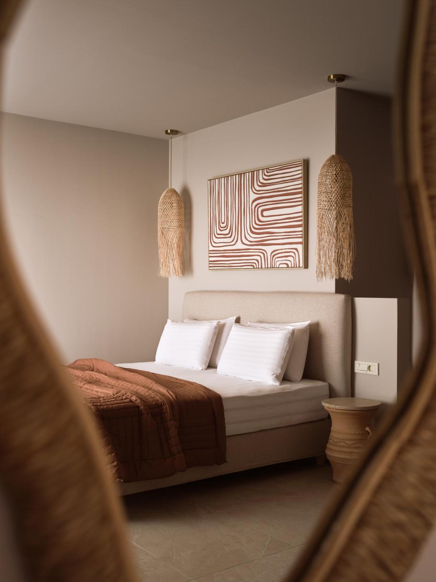 Ammonites Beachfront Rooms & Suites - Photo 8