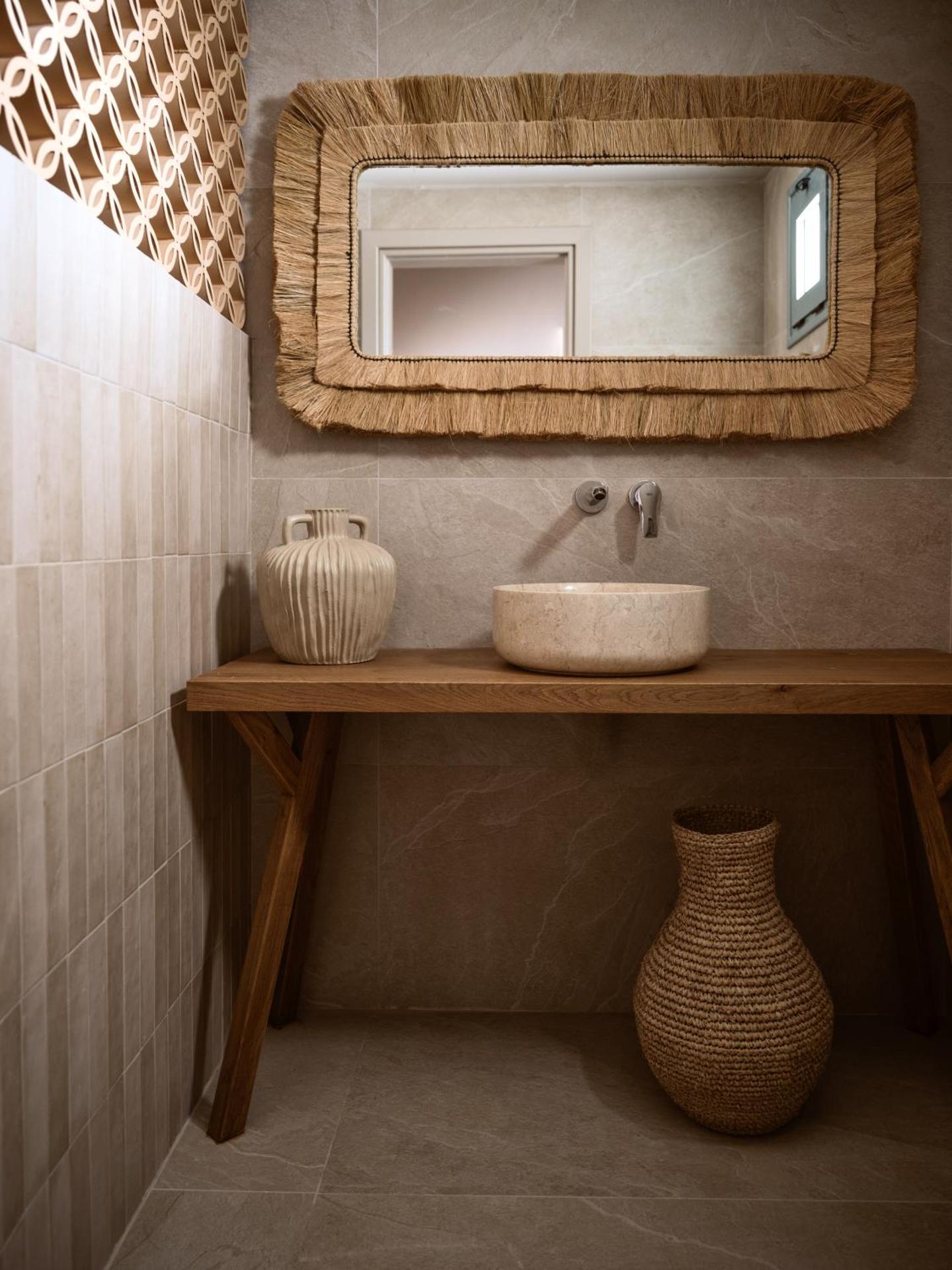 Ammonites Beachfront Rooms & Suites - Photo 6