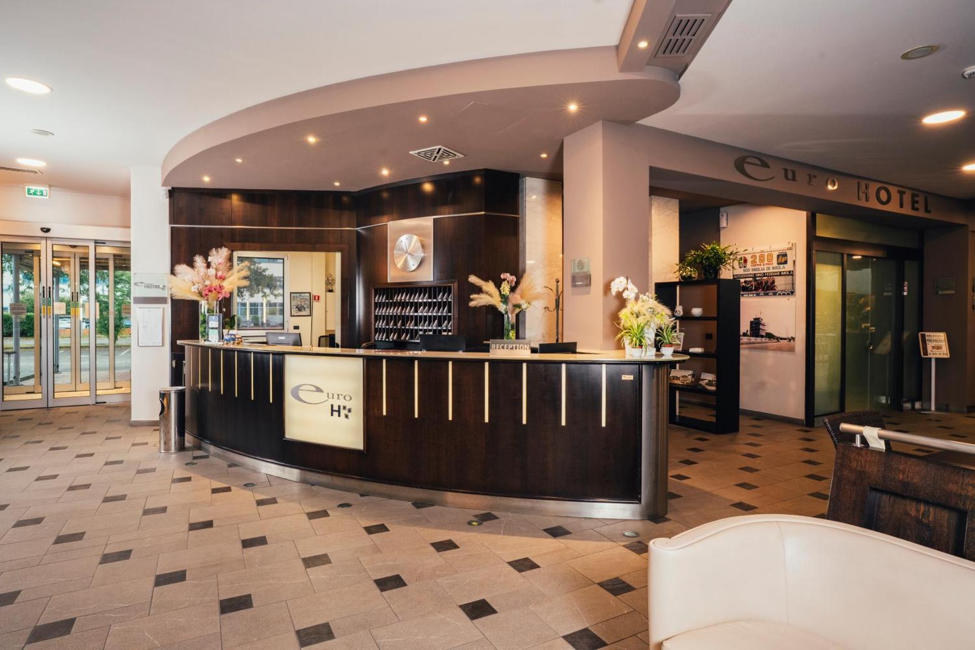 Euro Hotel - Photo 50