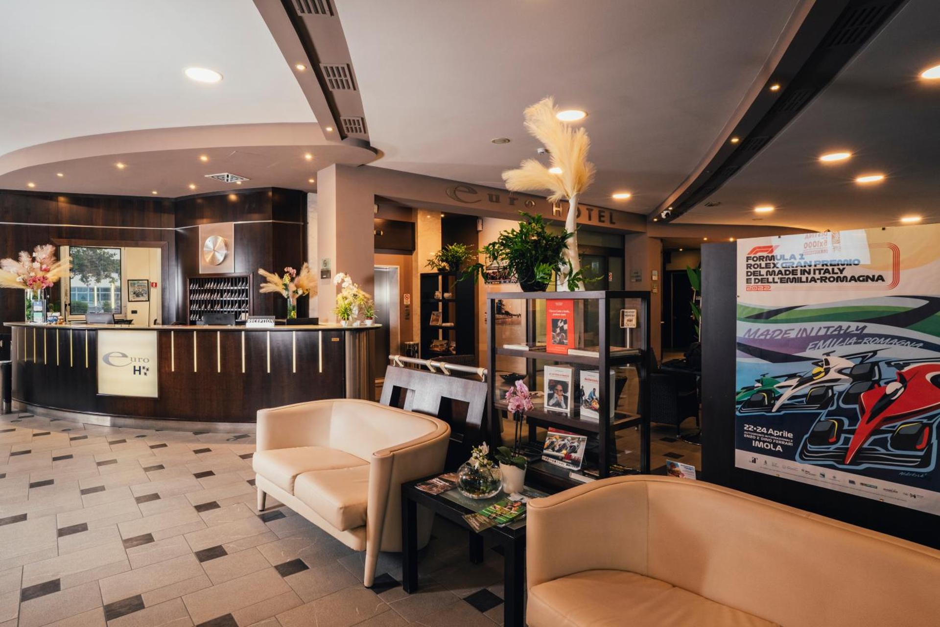 Euro Hotel - Photo 56