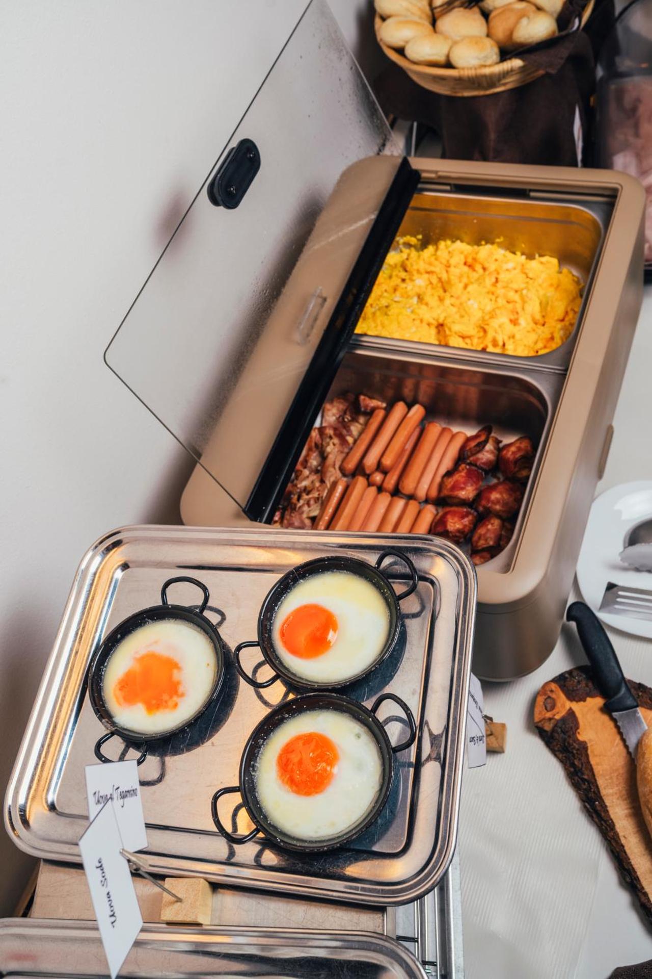 Euro Hotel - Photo 12