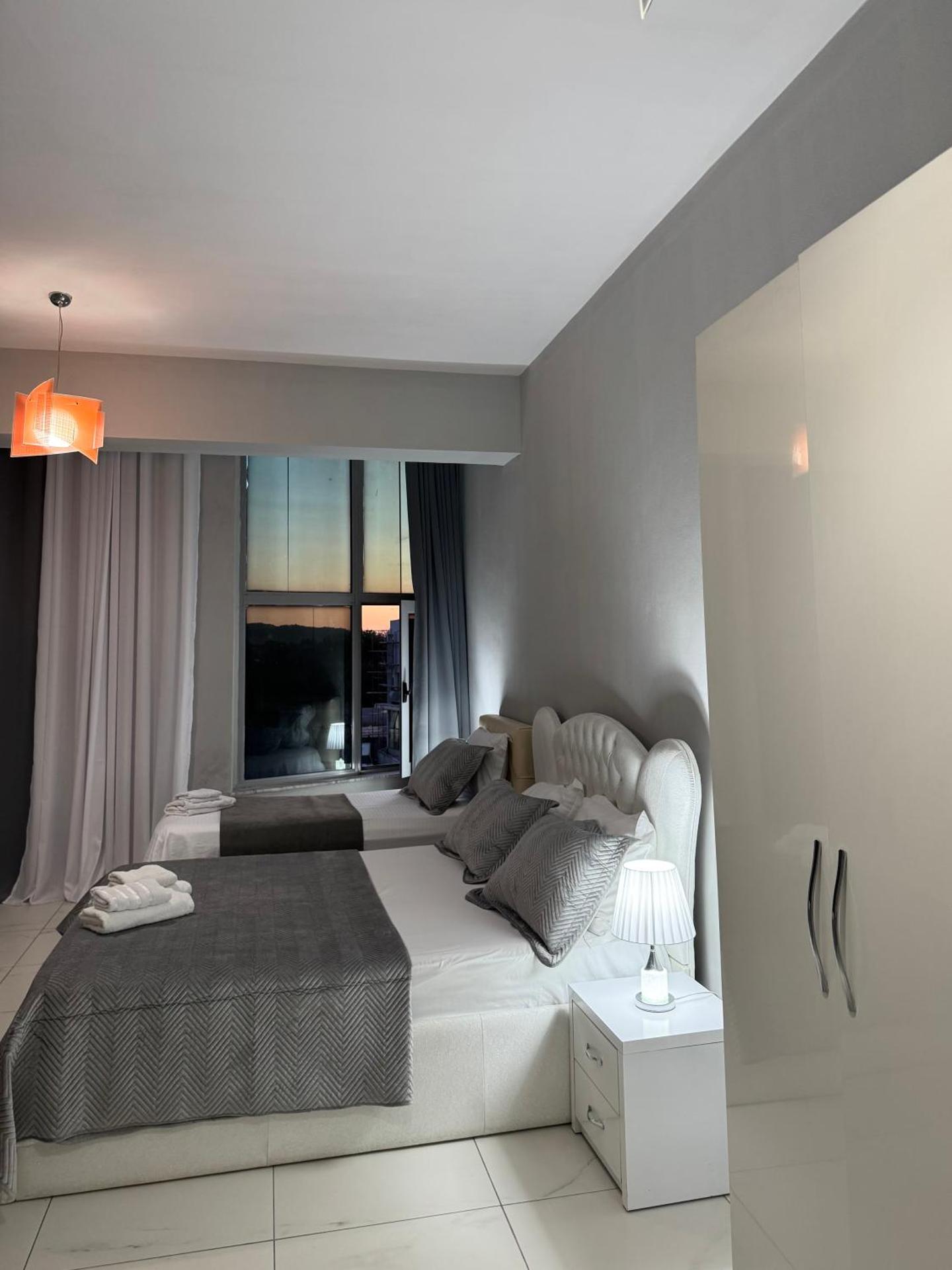 Grand Hotel Gjyshi - Photo 22