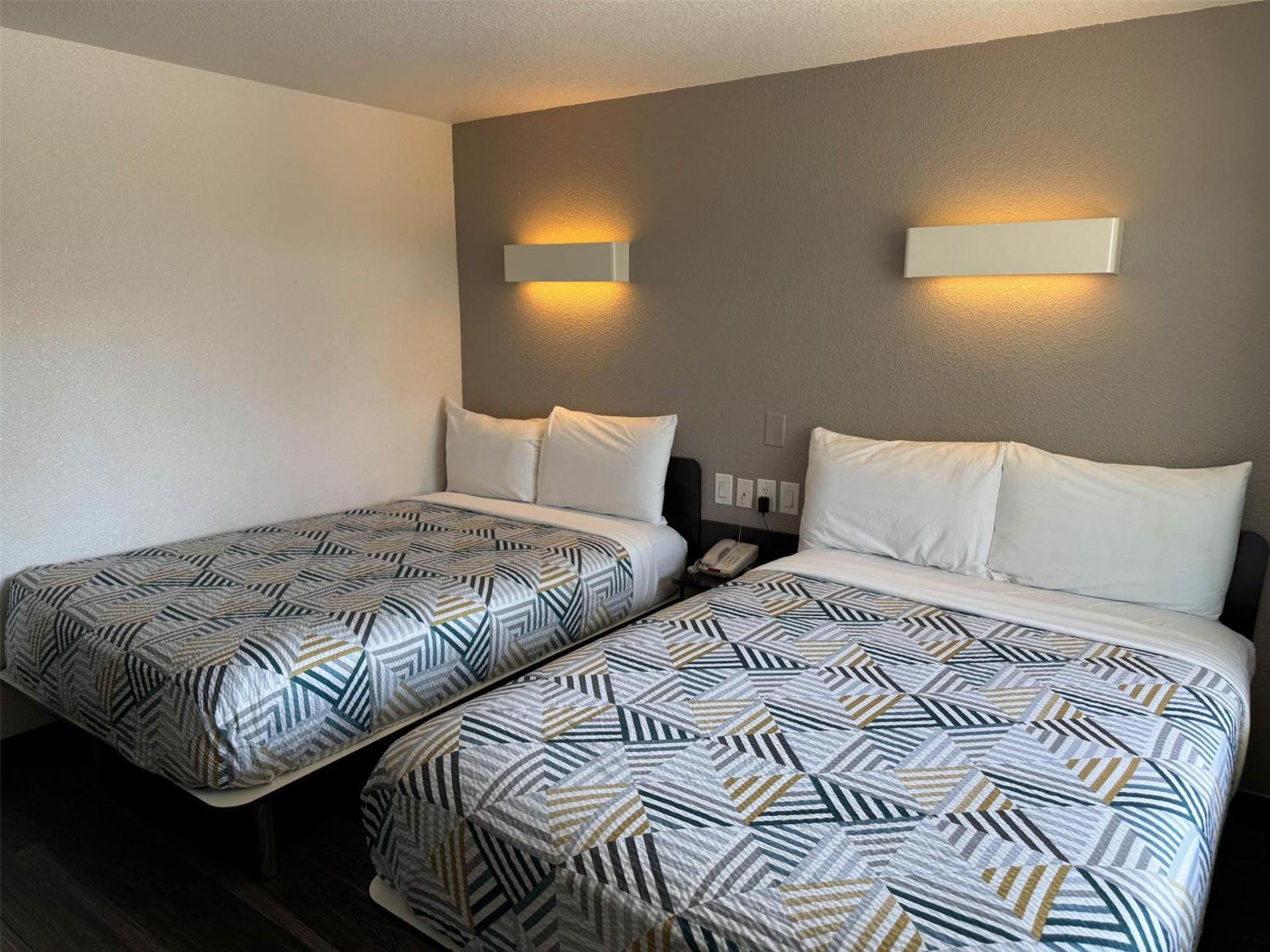 Studio 6 Suites Las Vegas, NV - Tropicana - Photo 67