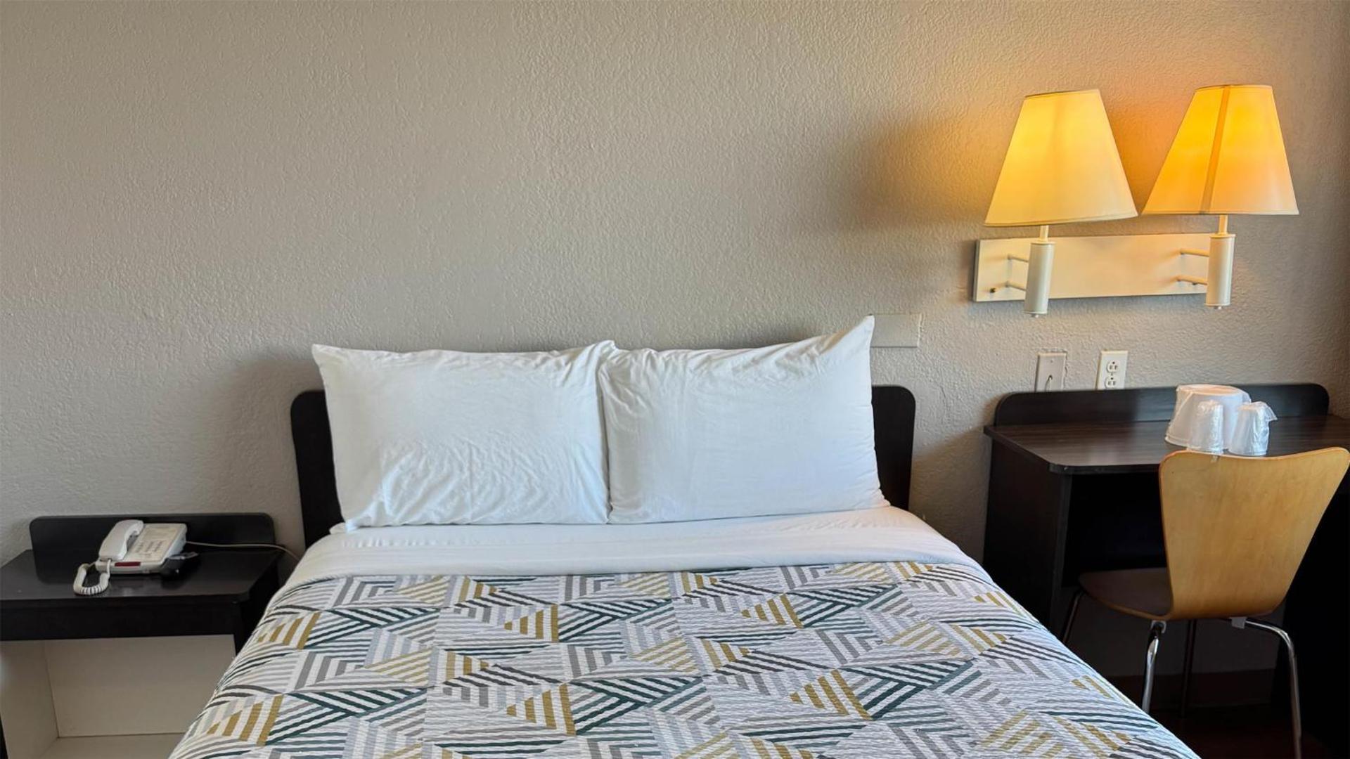 Studio 6 Suites Las Vegas, NV - Tropicana - Photo 51