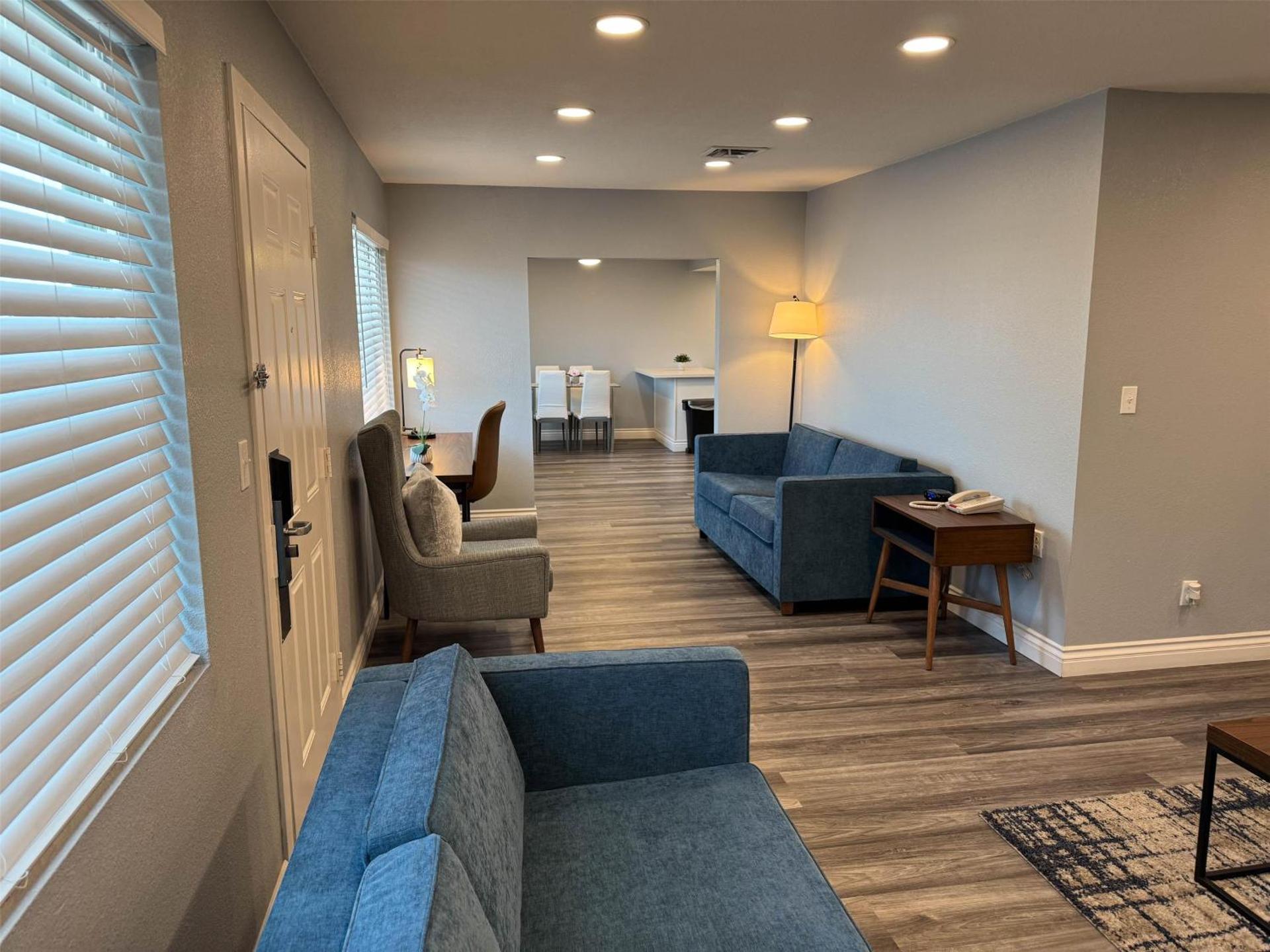 Studio 6 Suites Las Vegas, NV - Tropicana - Photo 34