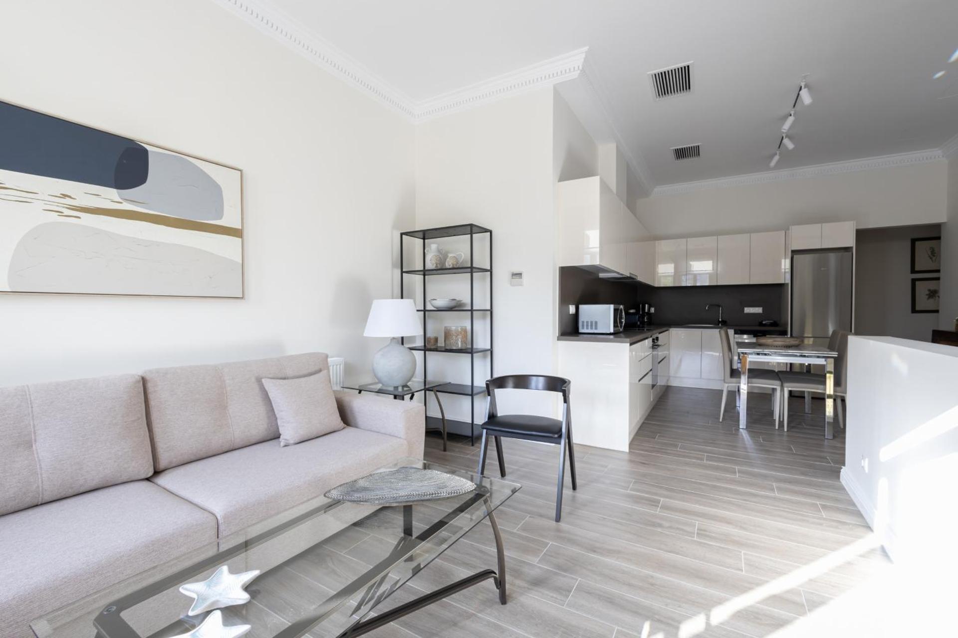 Historic Plaka's Deluxe Apartment - Photo 16