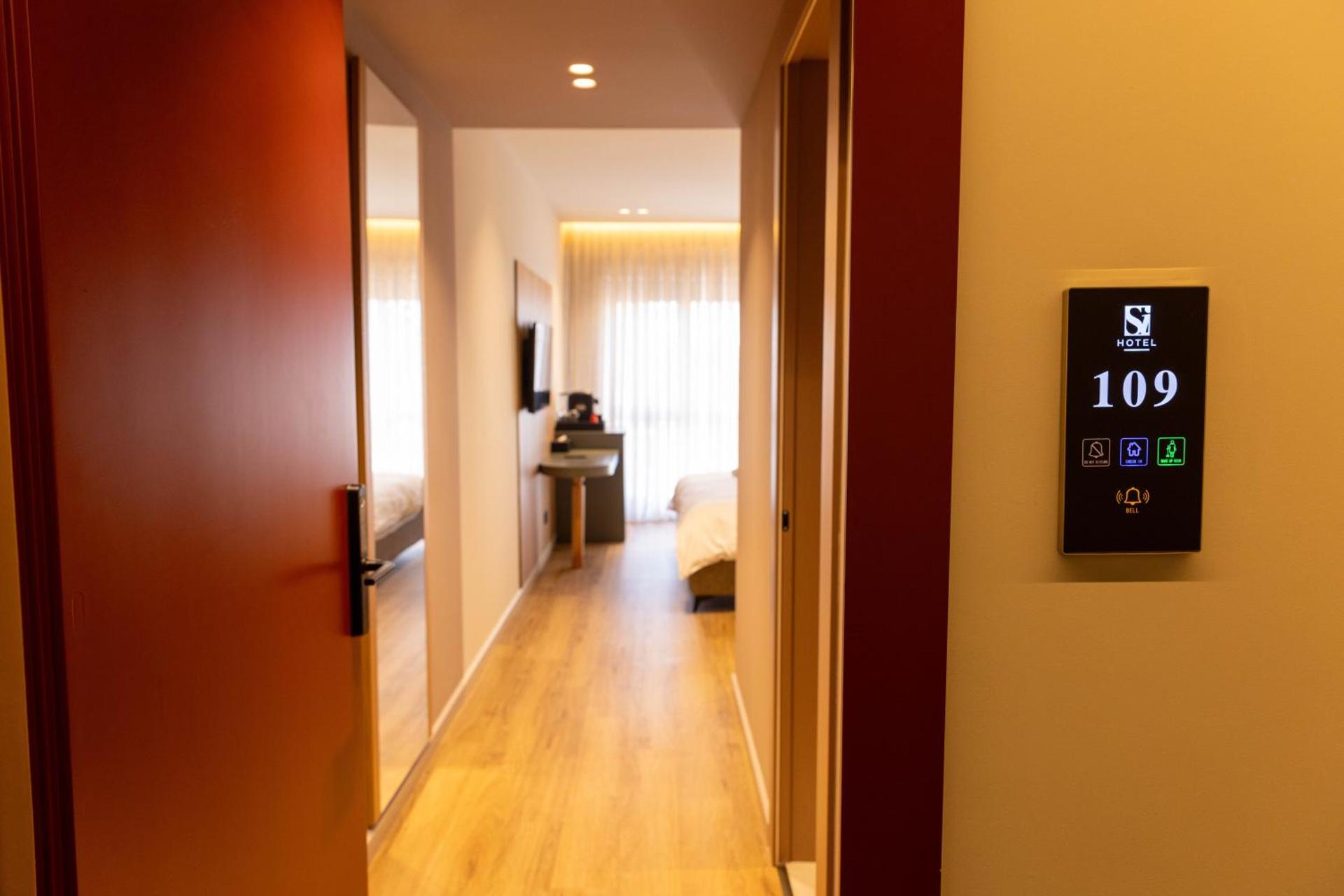 Si Hotel Tirana - Photo 84