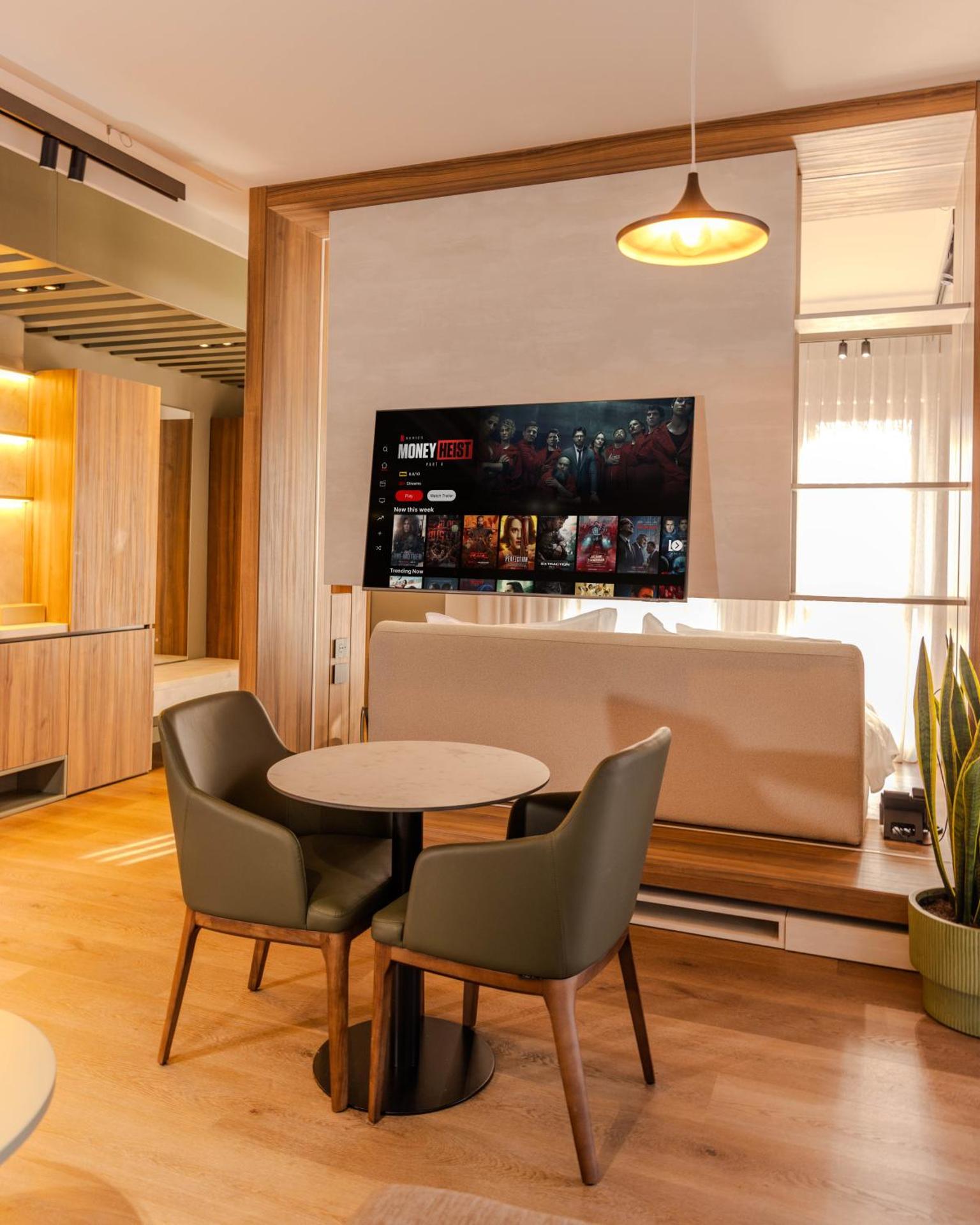 Si Hotel Tirana - Photo 56