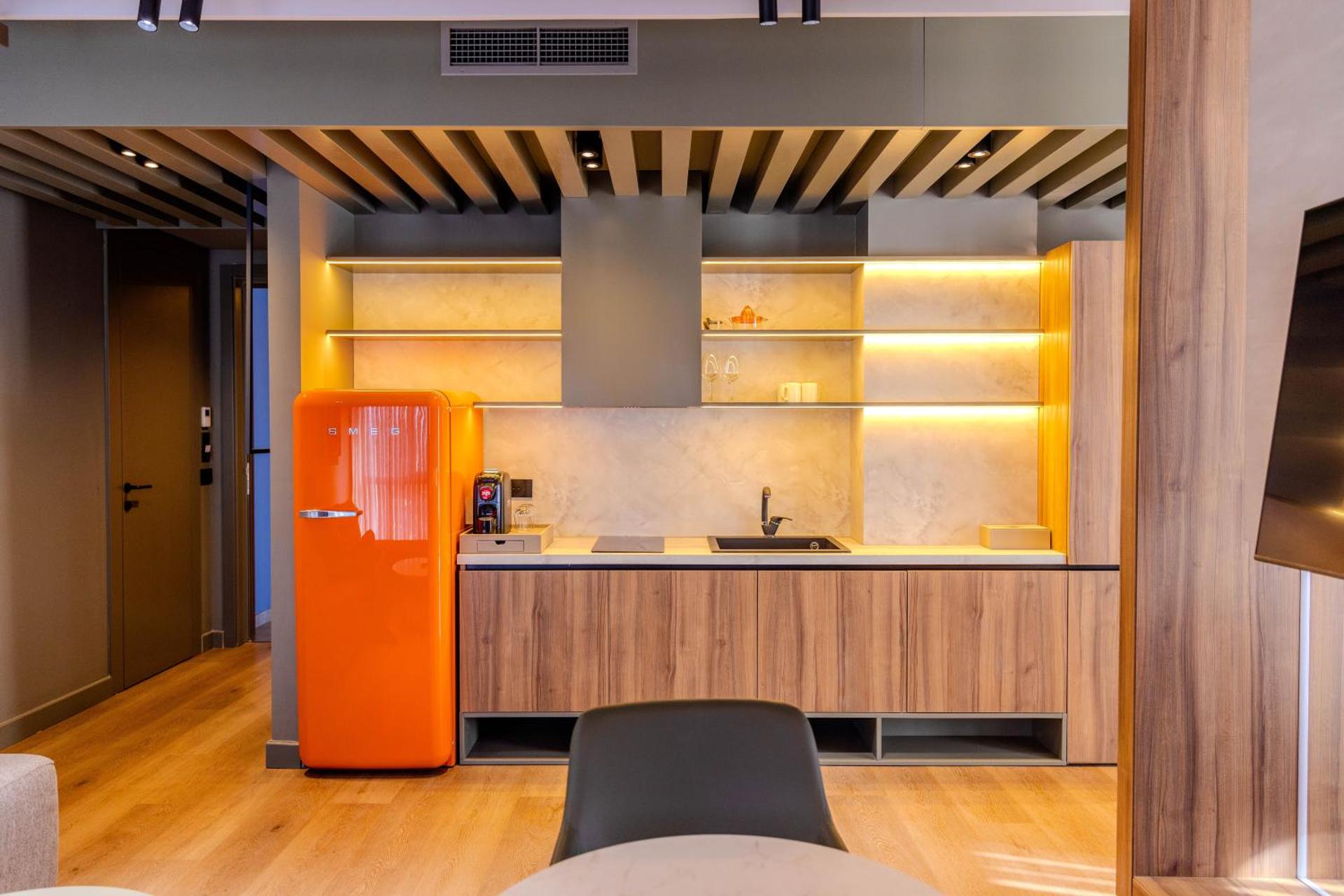 Si Hotel Tirana - Photo 57