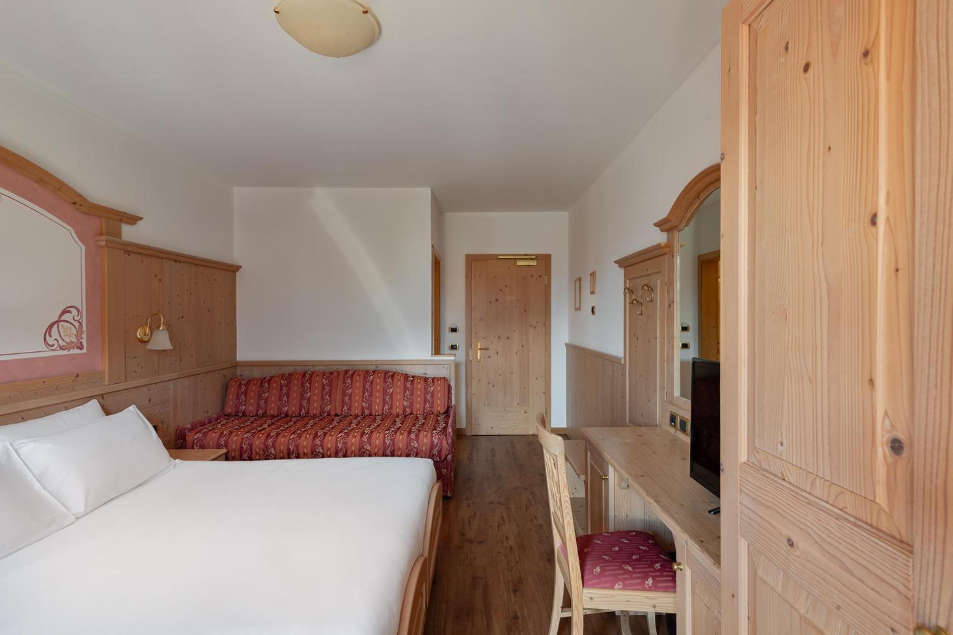 Beverly Alps Hotel & Spa - Photo 10