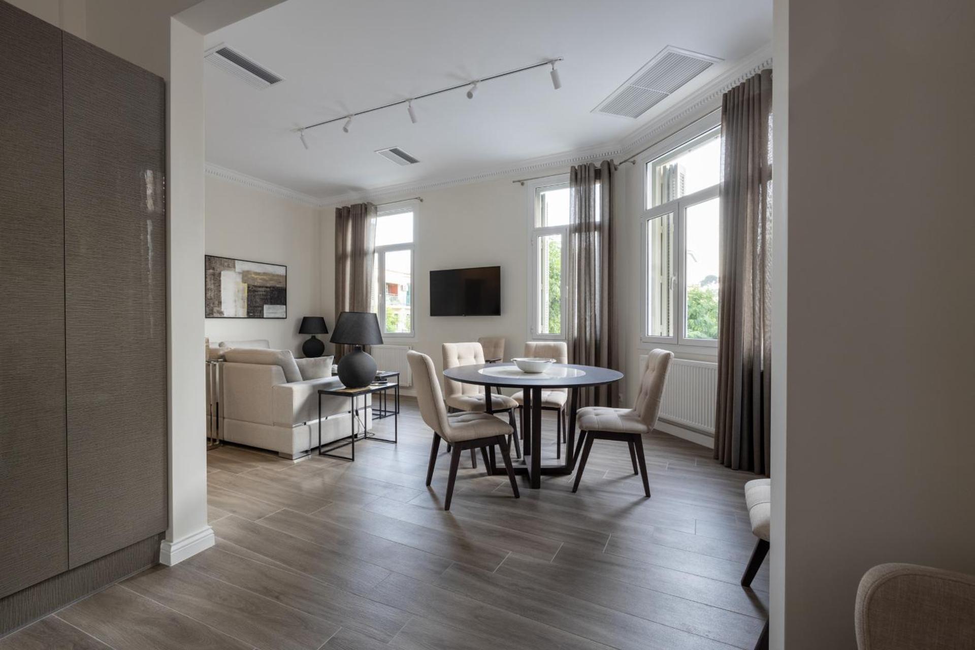 Historic Plaka's Deluxe Apartment - Photo 70