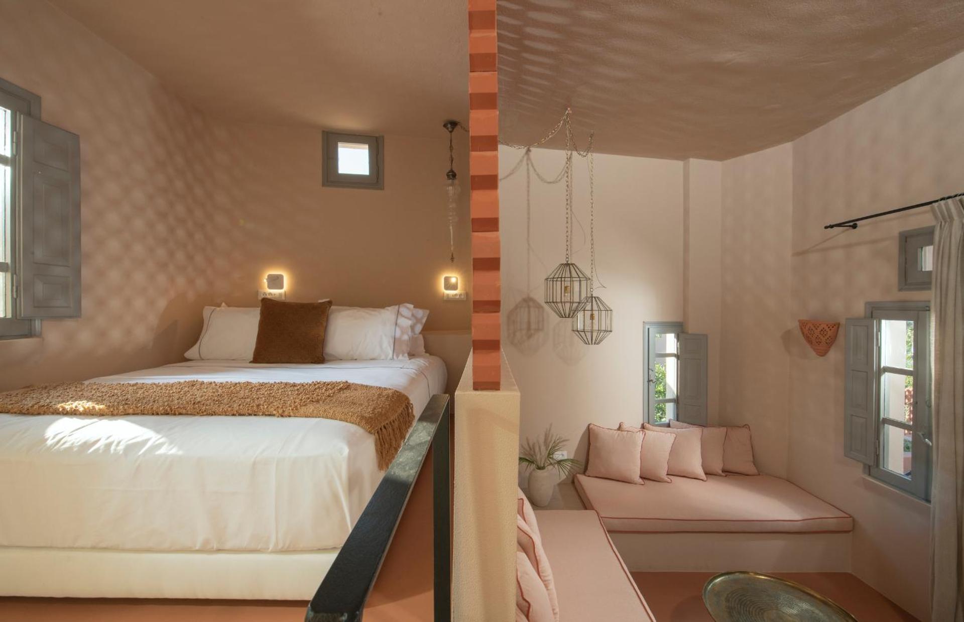 Courtyard Suite Split Level Sea View