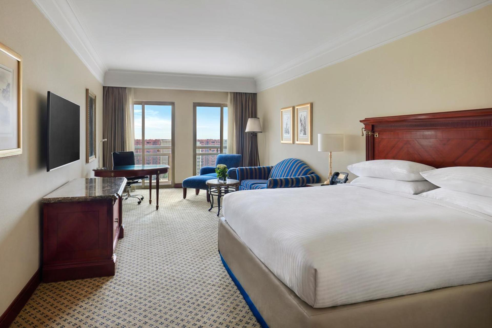 Premium King Room - Club Lounge Access