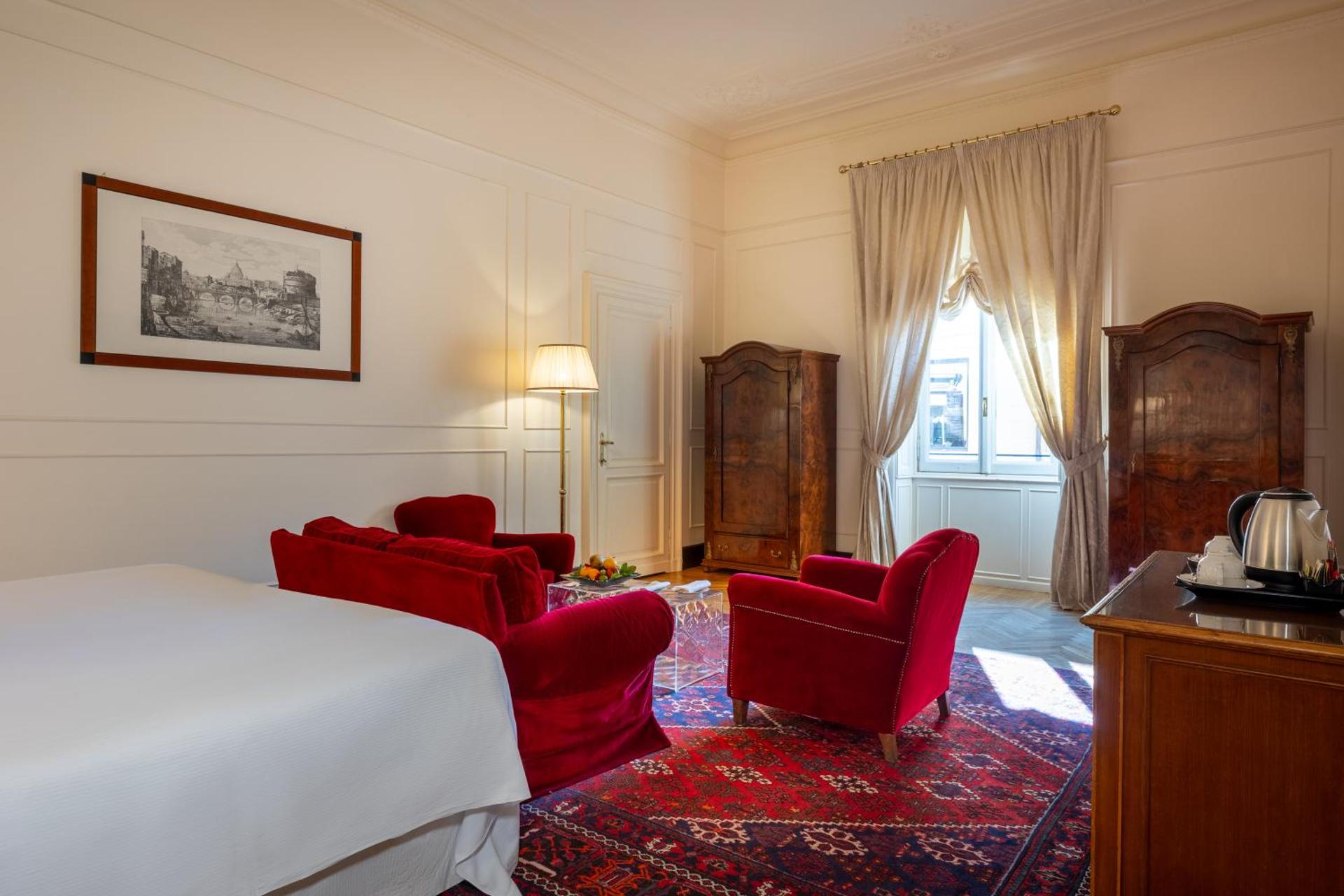 Grand Hotel Plaza - Photo 42
