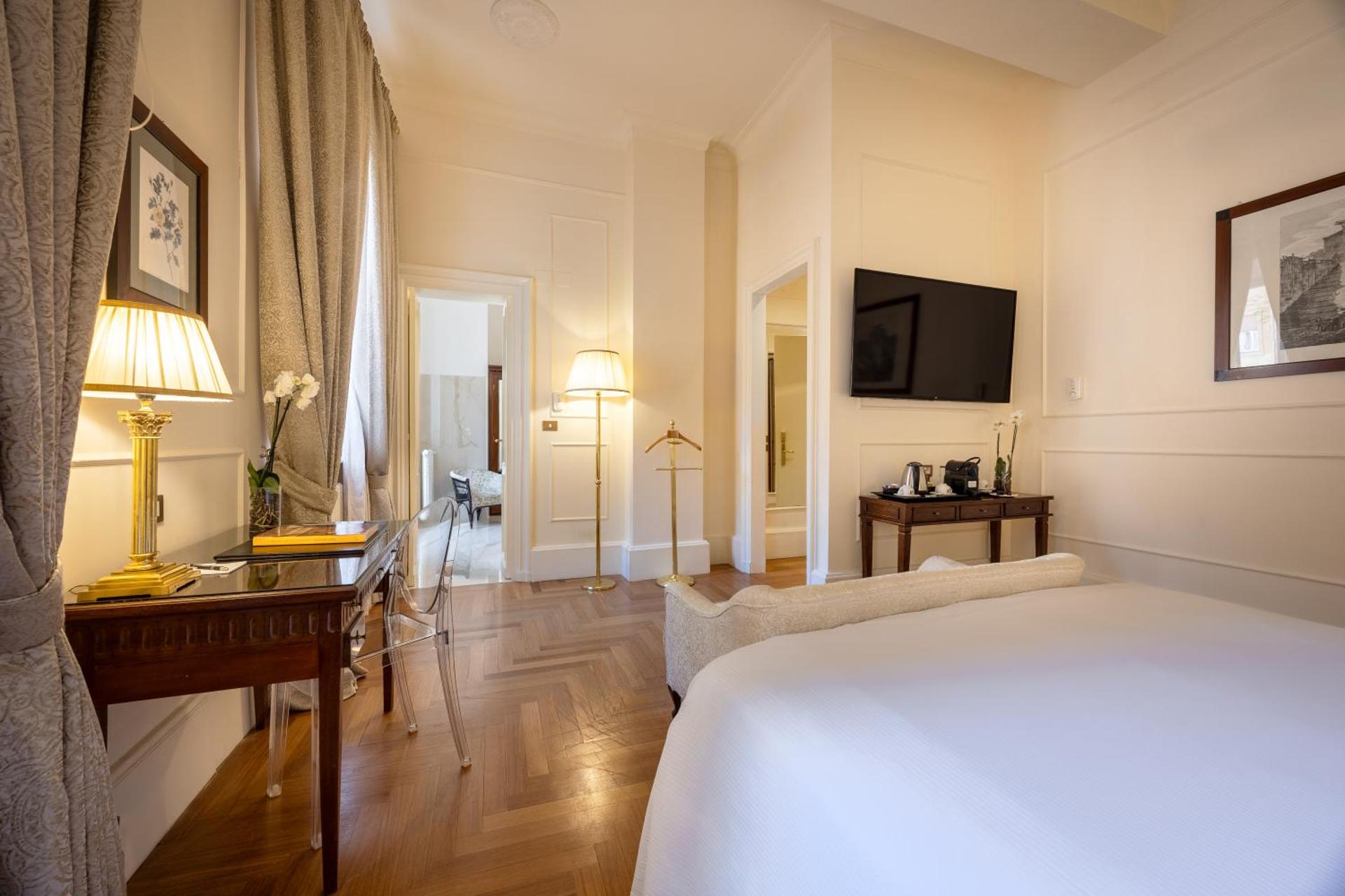 Grand Hotel Plaza - Photo 32