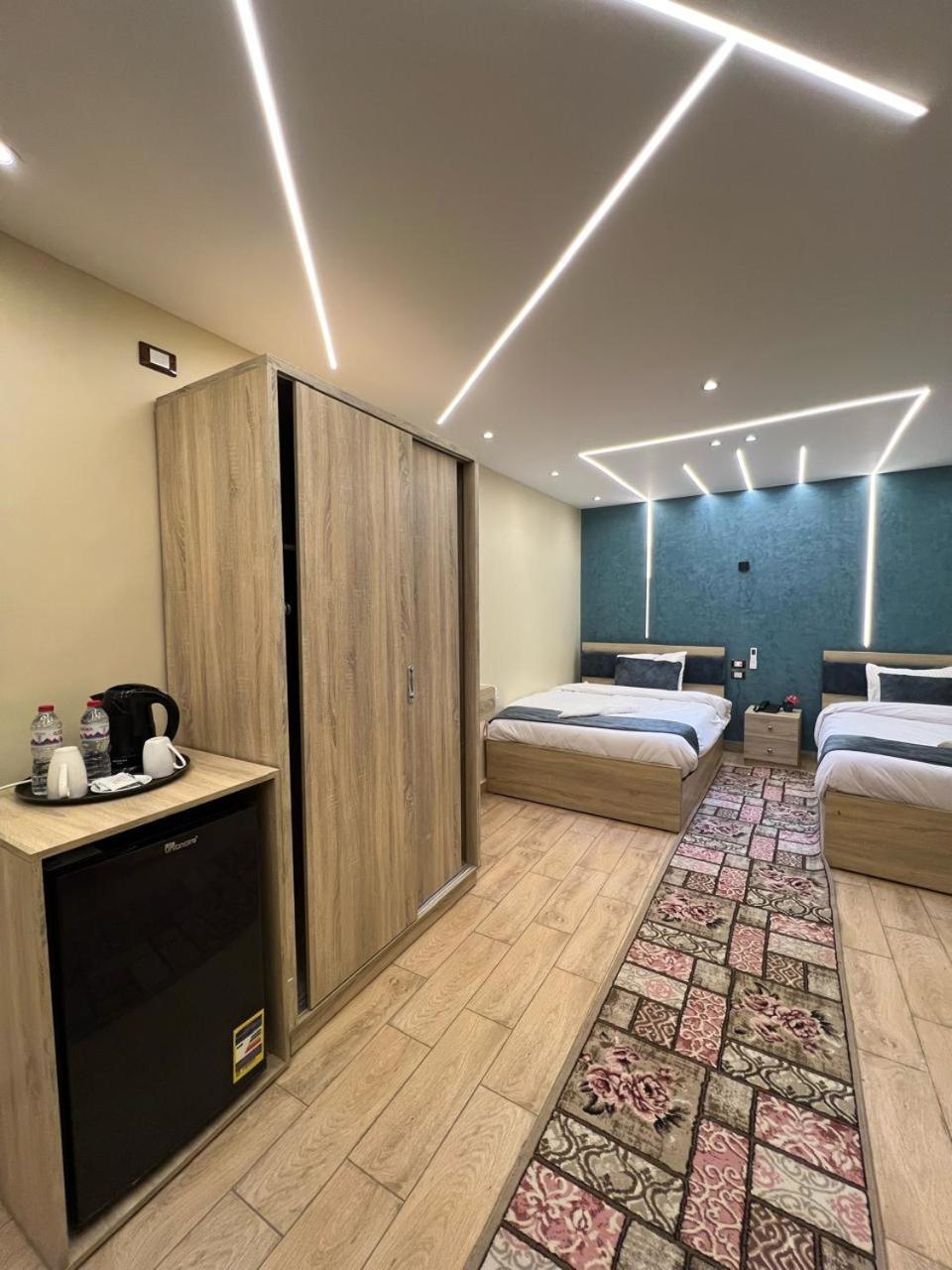 Red pyramids view hotels Foreiigners only - Full view - Photo 38