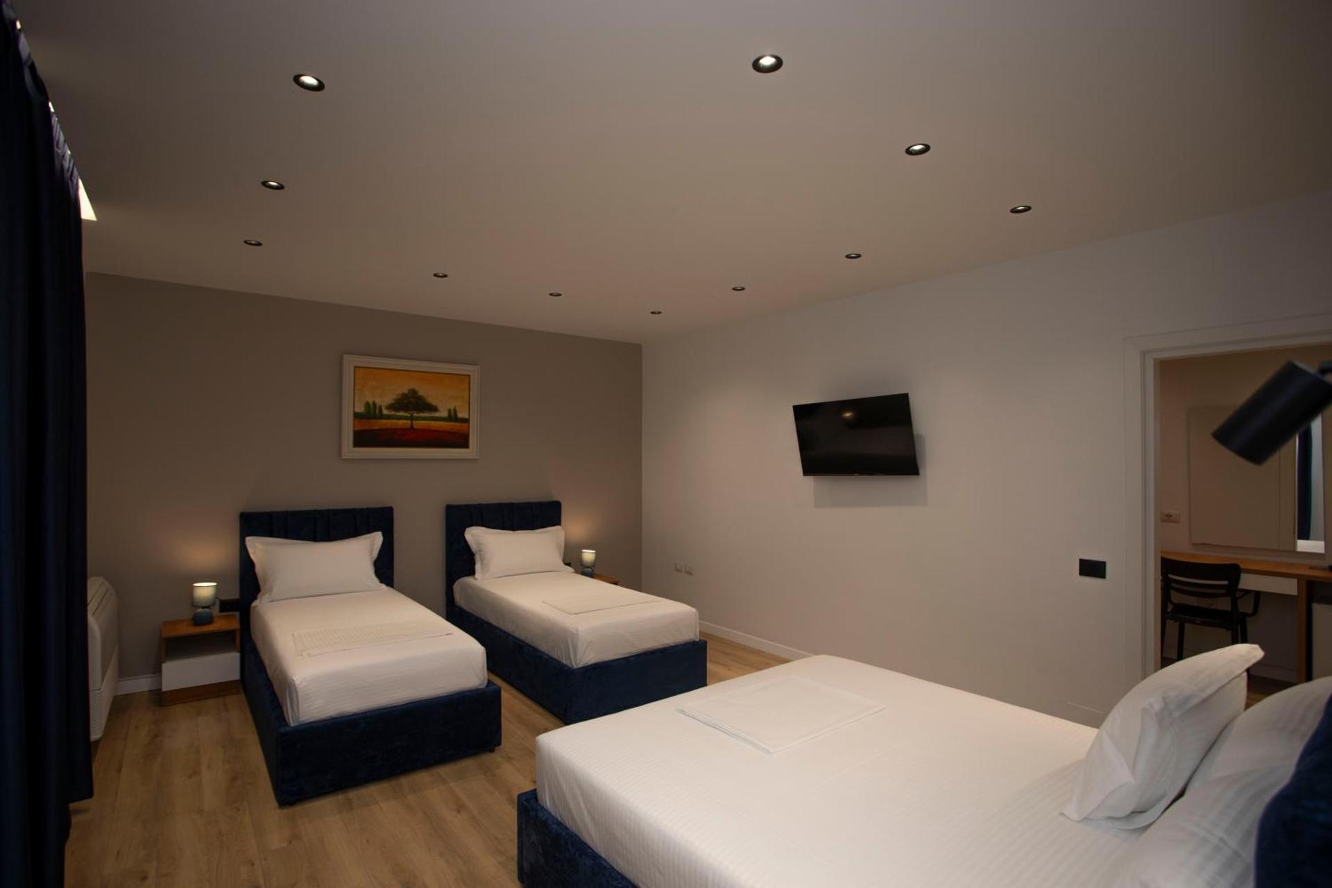 Villa Klaus Center Hotel - Photo 59