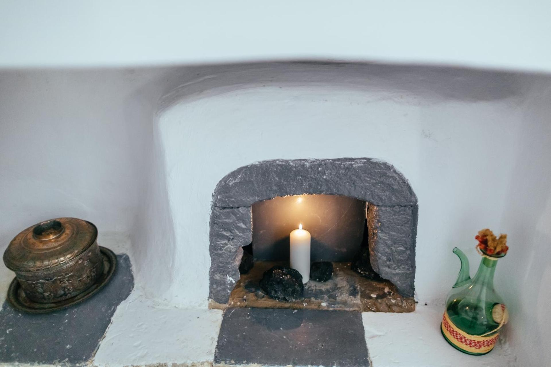 Day One Fira Mansion - Photo 21