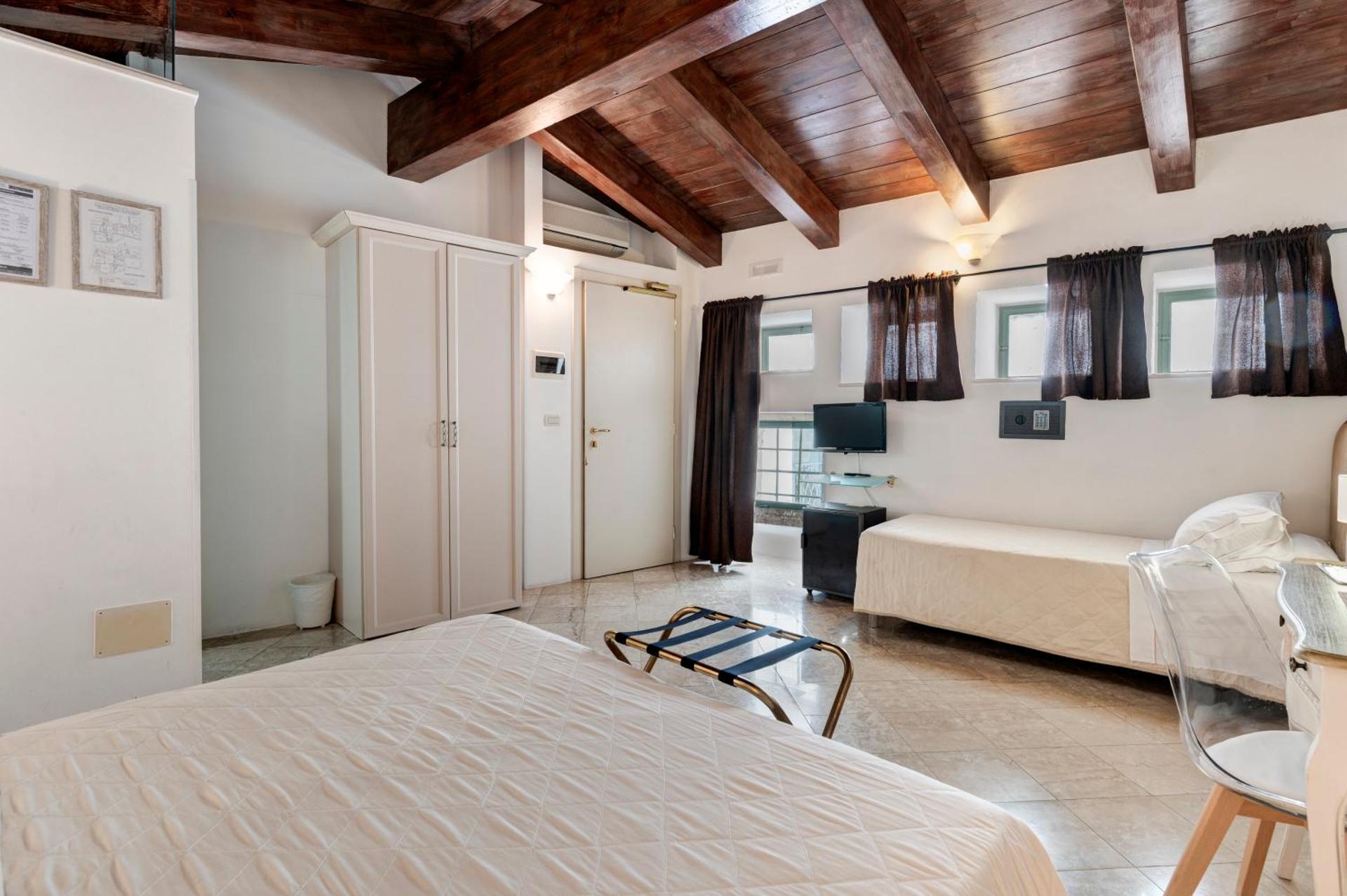 Hotel La Terra - Photo 83