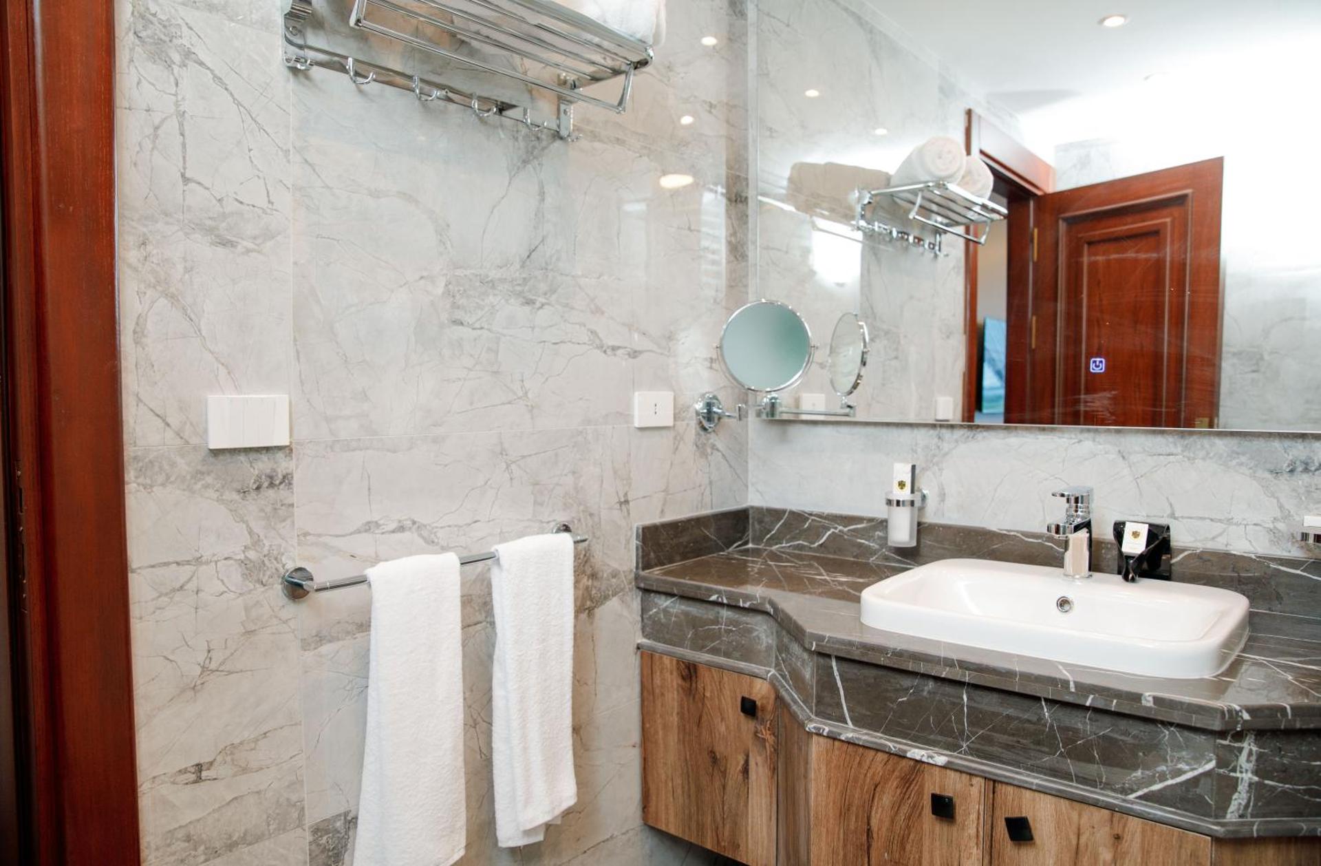 Ultra Trans Hotel - Photo 2