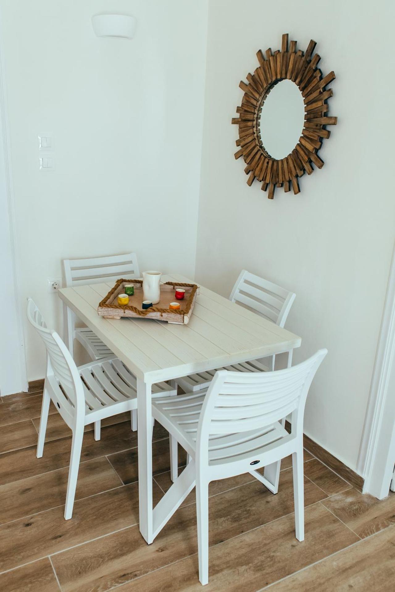 Day One Fira Mansion - Photo 54