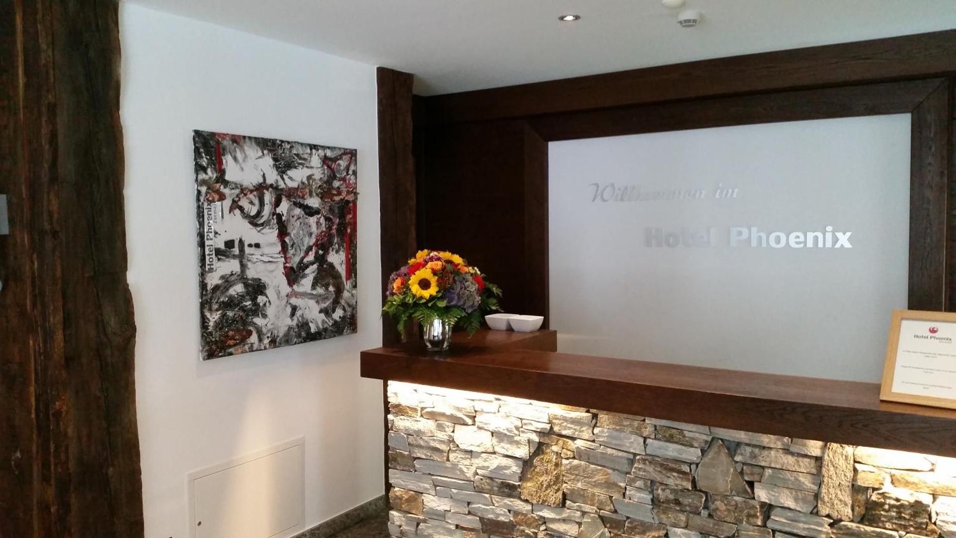 Hotel Phoenix - Photo 21