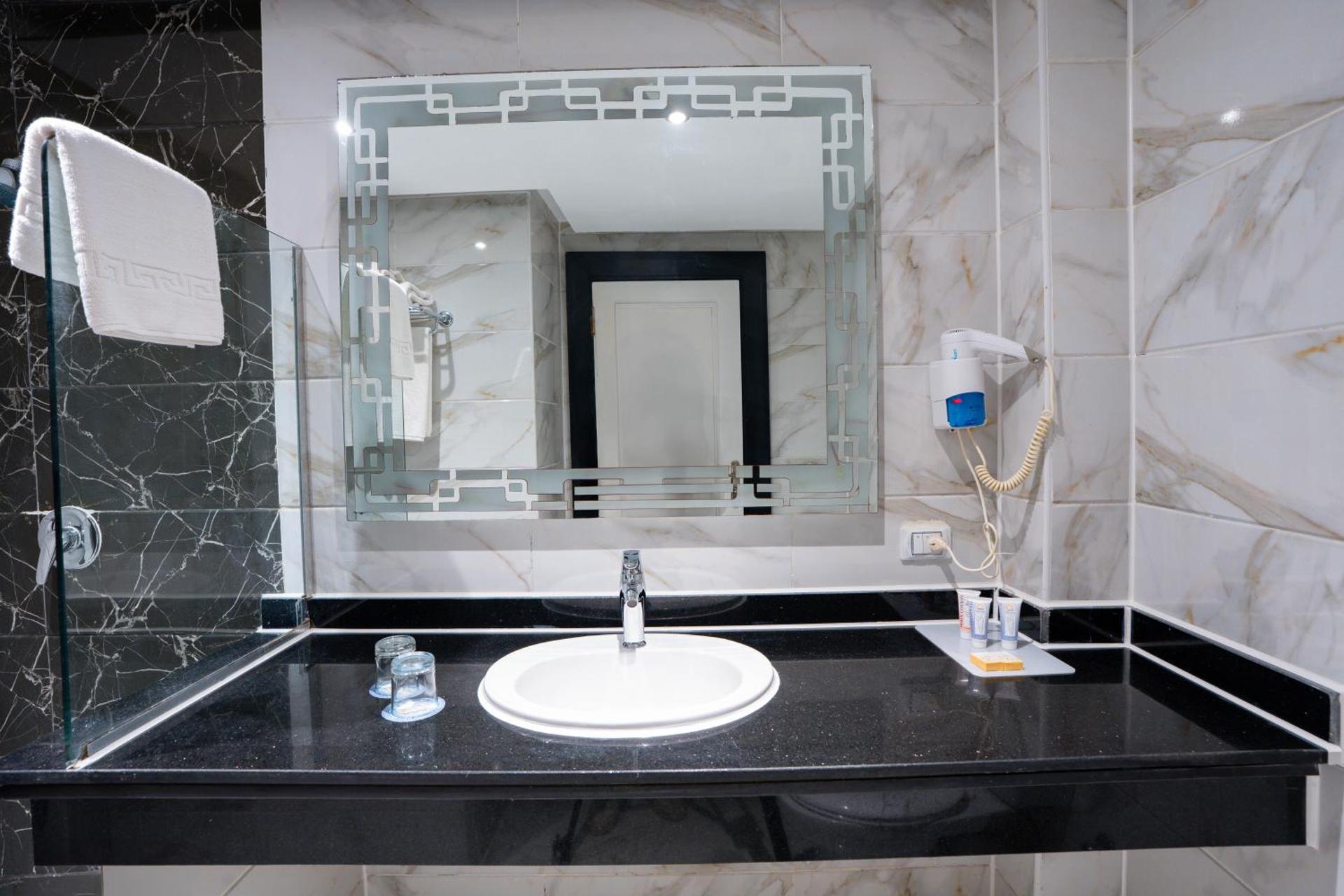 Bellagio Beach Resort & Spa - Photo 67