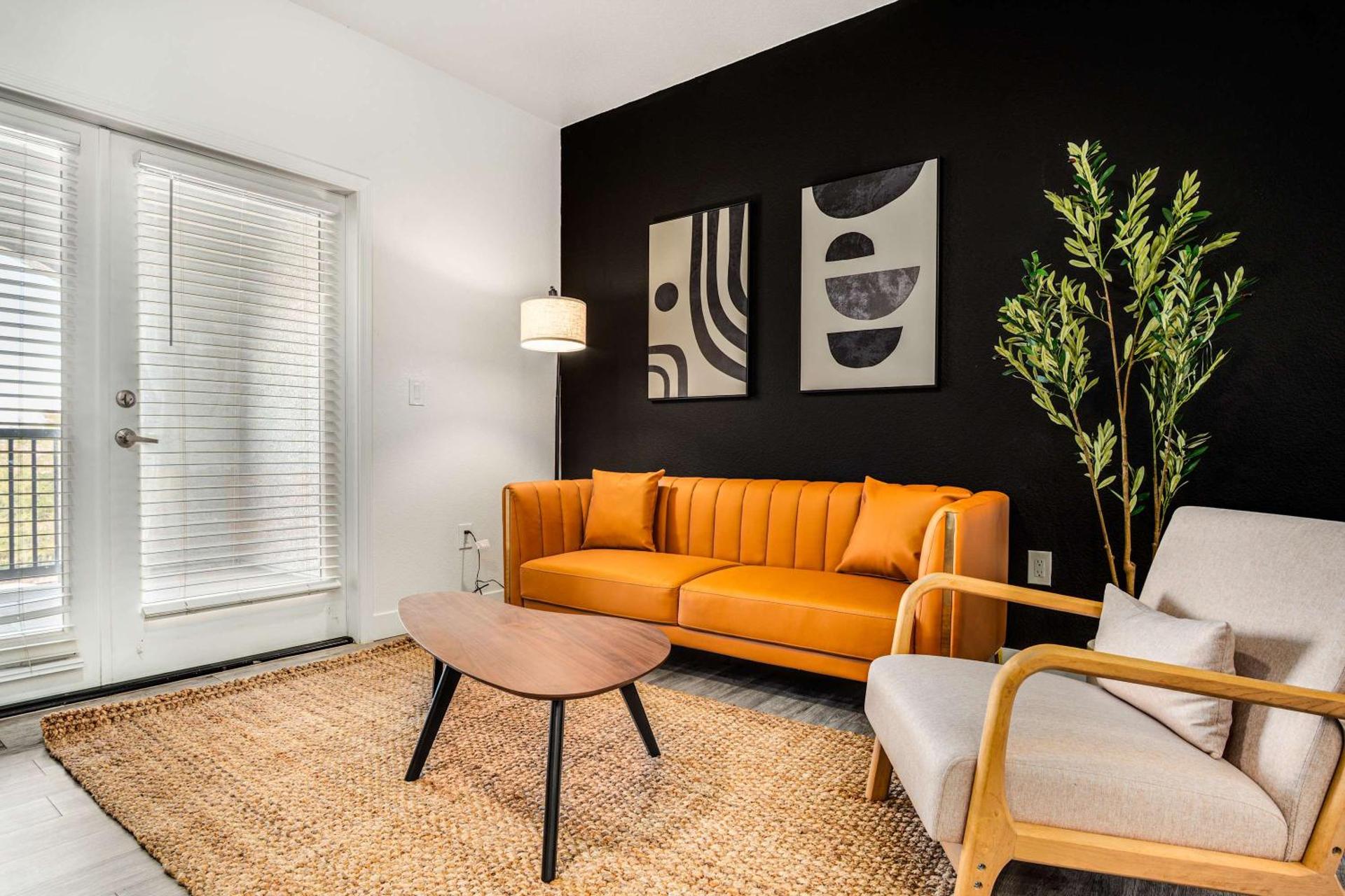 Boulevard Stays Luxe 2BR by the Stadium Pool Parking Gym 06 - Photo 25