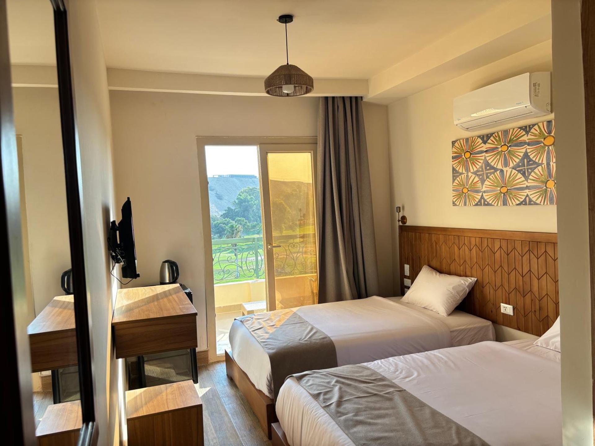 Beit Khufu Pyramid Hotel - Photo 56