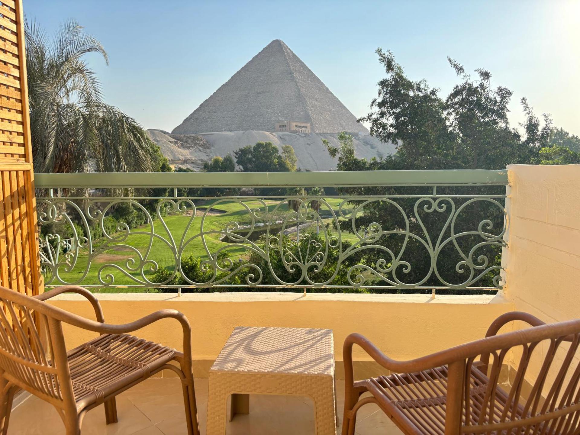 Deluxe Double or Twin Room with Mountain View