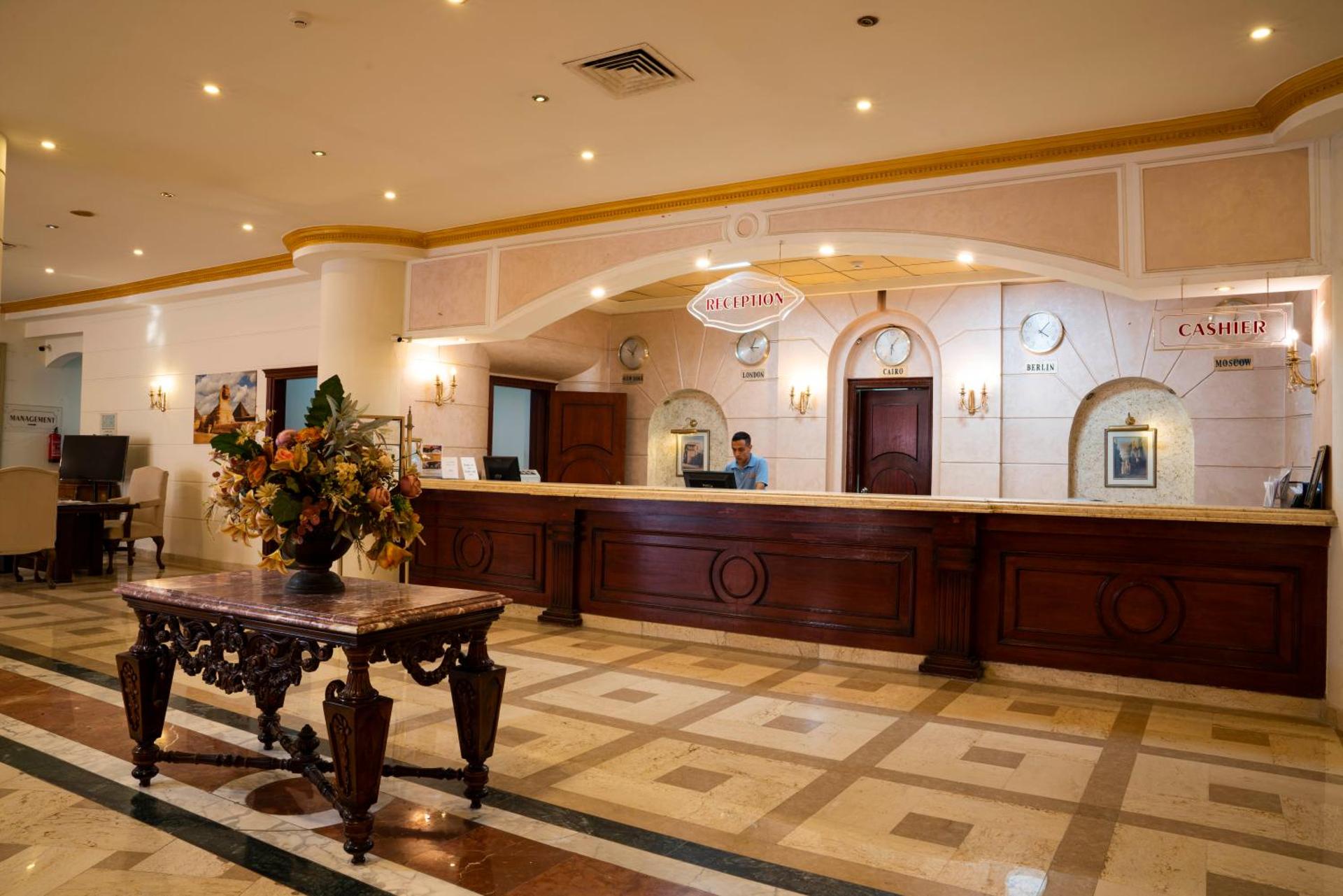 Roma Hotel - Photo 9