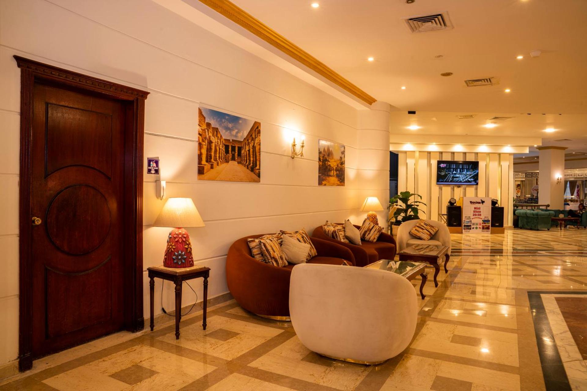 Roma Hotel - Photo 6