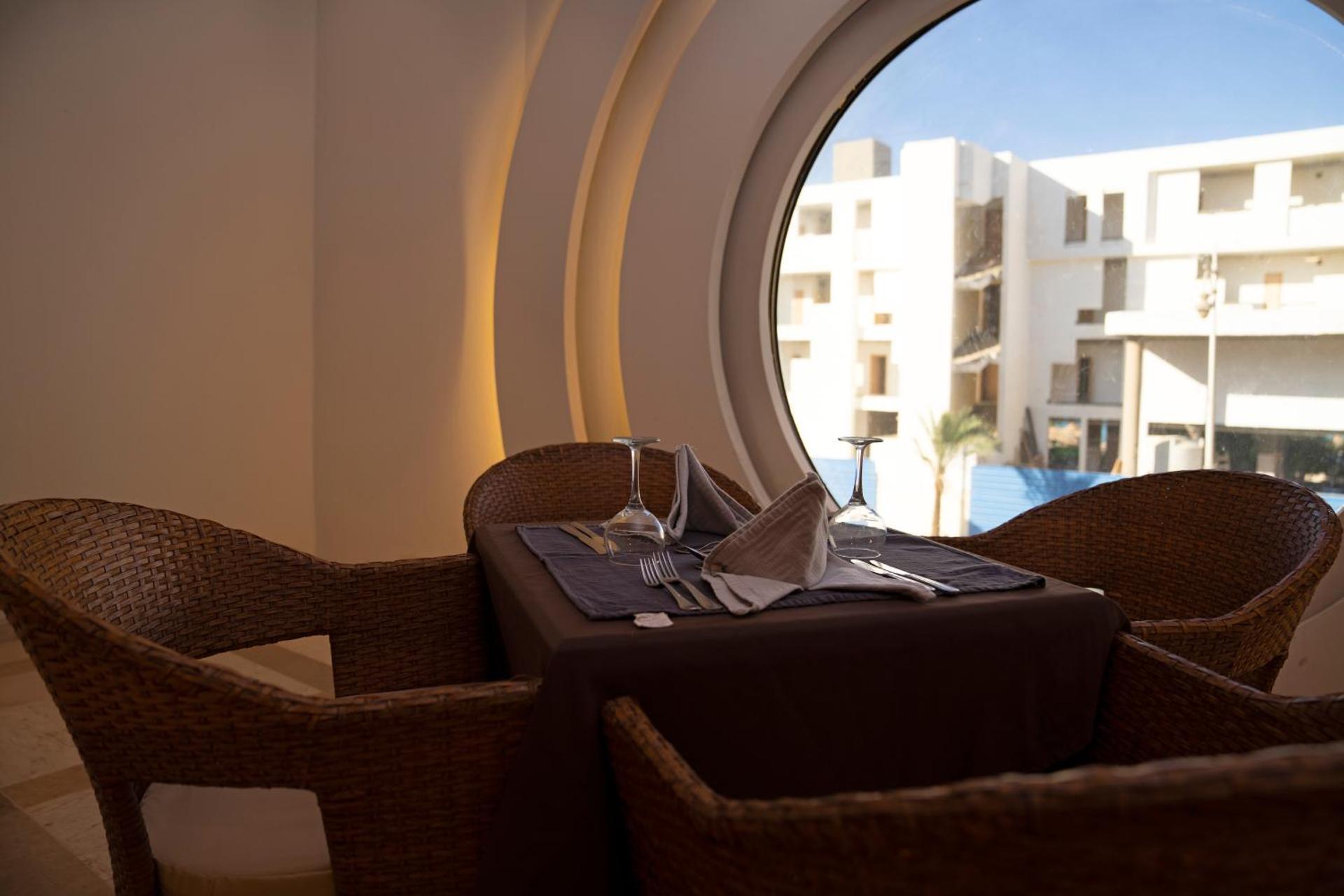 Roma Hotel - Photo 53