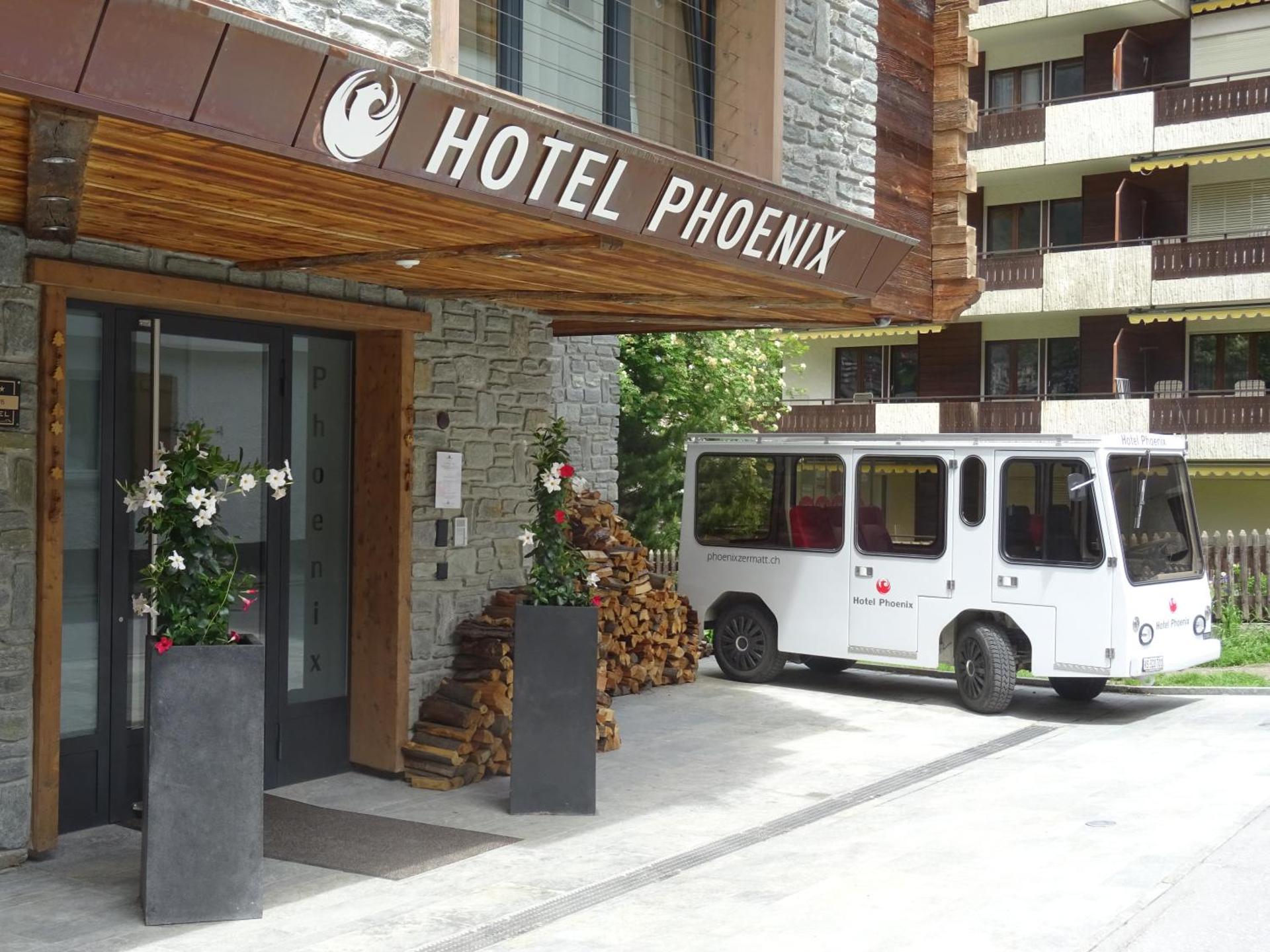 Hotel Phoenix - Photo 7