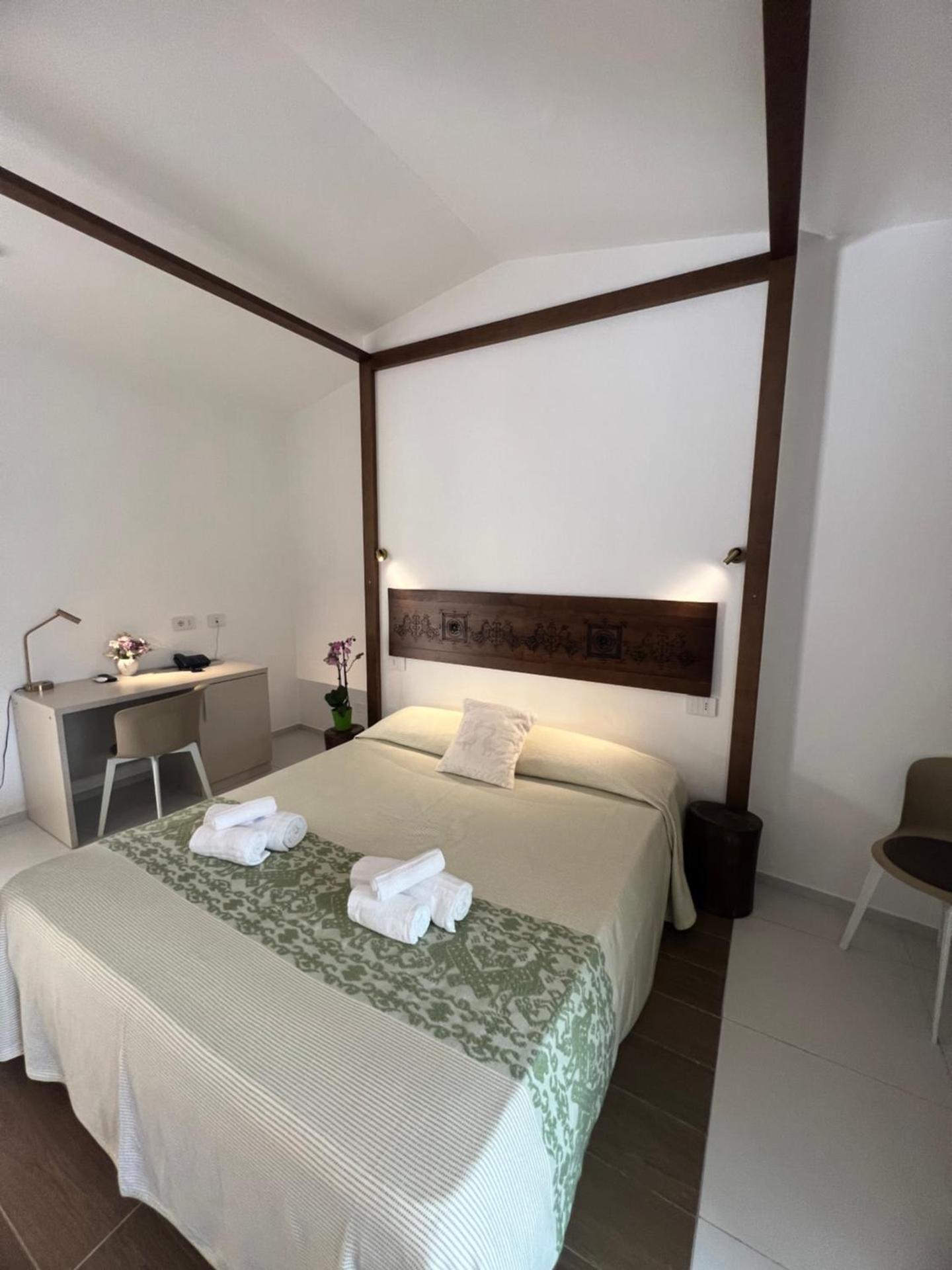 Hotel Fiore Di Maggio - Photo 33