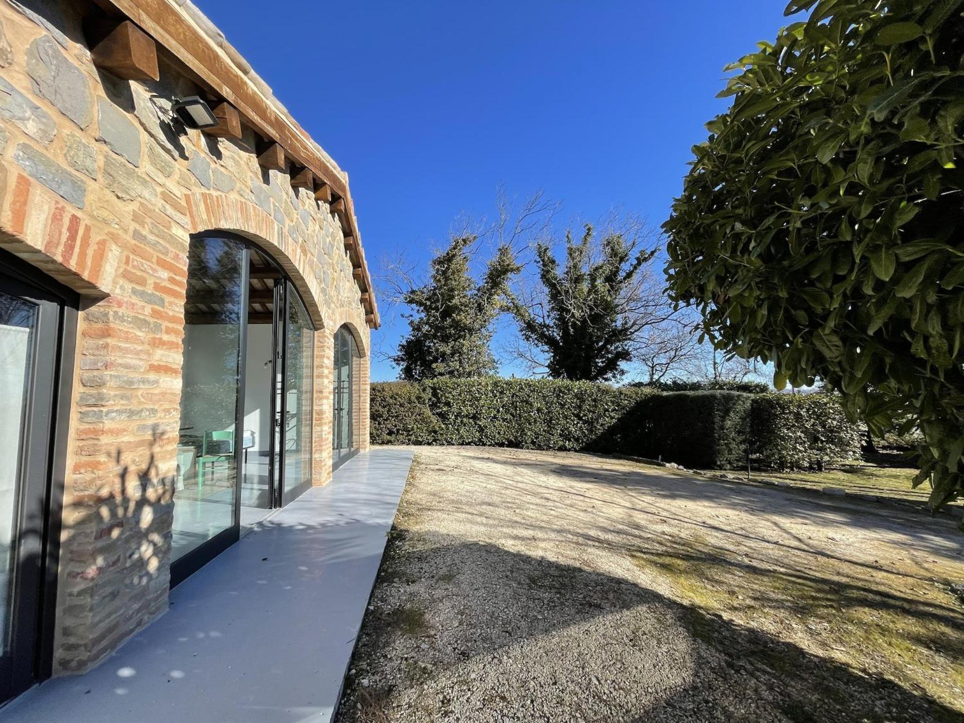 Countryside Villa in Amandola with Swimming Pool - Photo 10