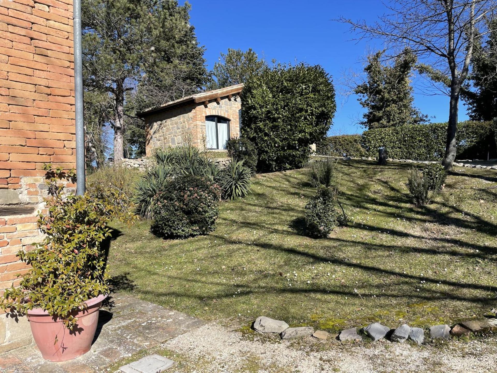 Countryside Villa in Amandola with Swimming Pool - Photo 7