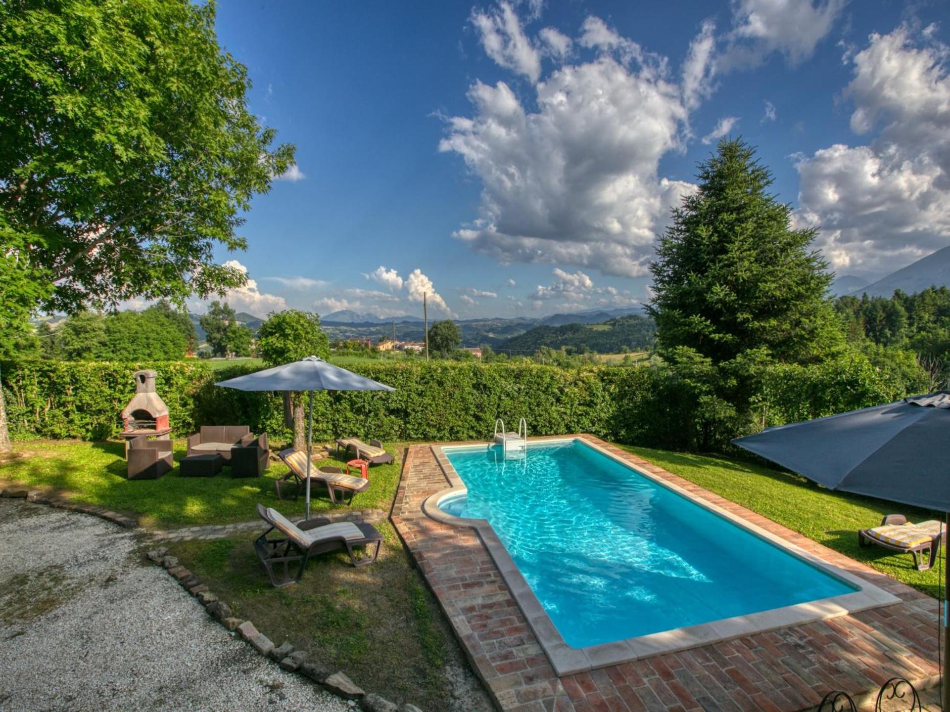 Countryside Villa in Amandola with Swimming Pool - Photo 5