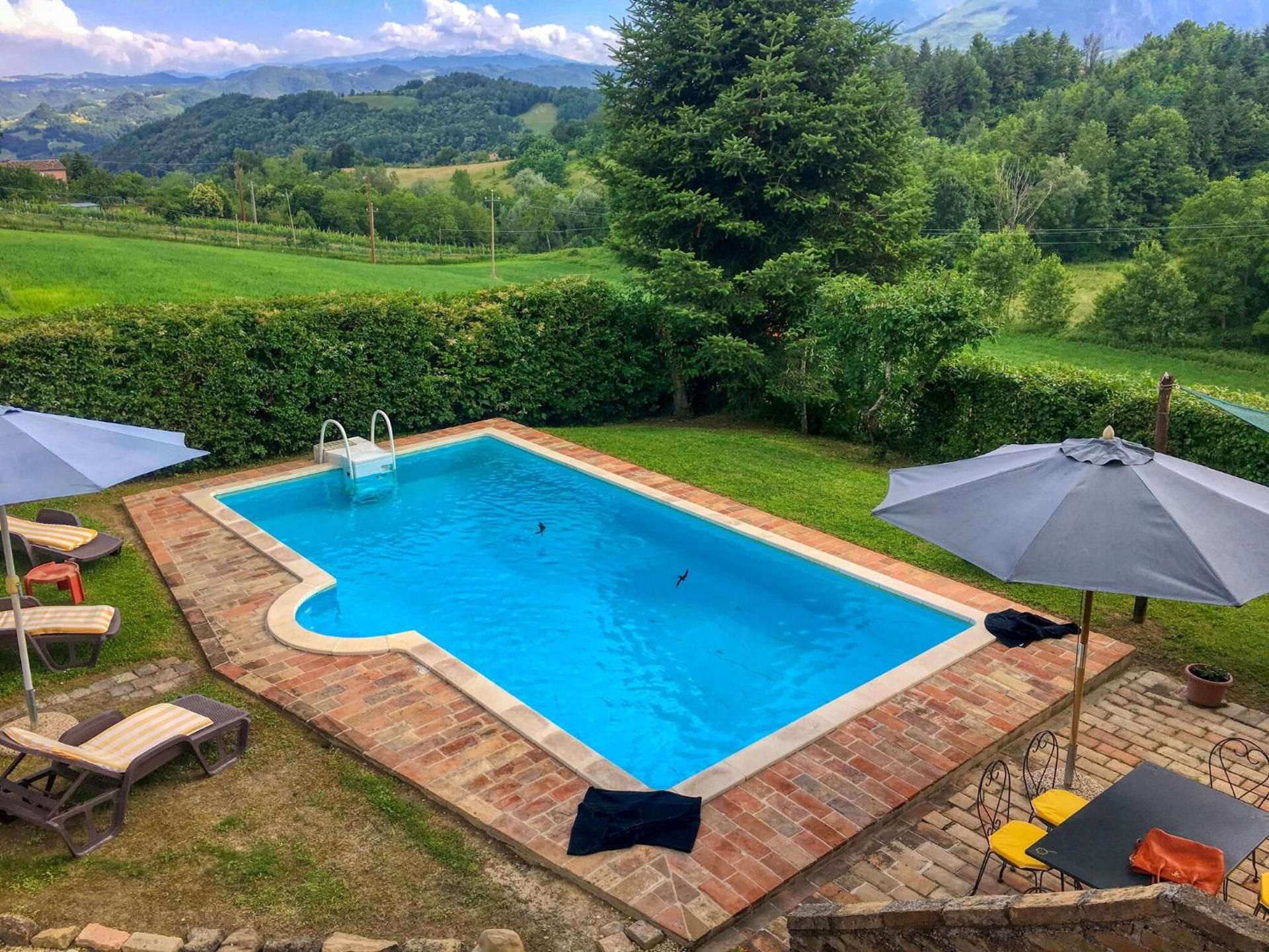 Countryside Villa in Amandola with Swimming Pool - Photo 32