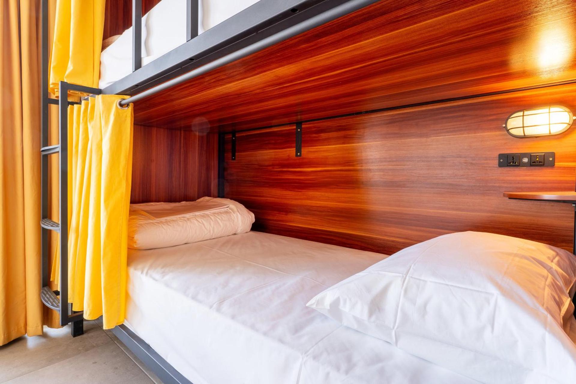 Yellowsquare Athens - Photo 11