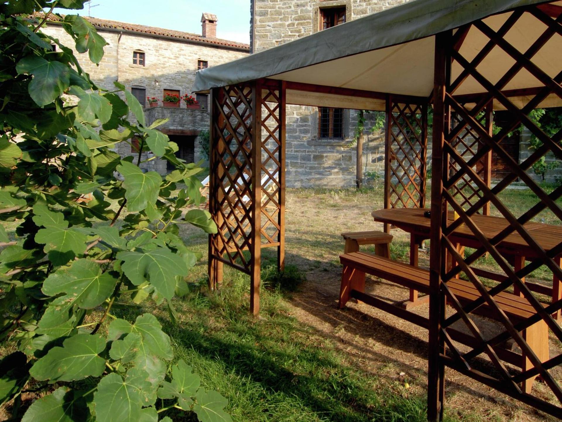 Spacious Farmhouse in Apecchio with Pool - Photo 16