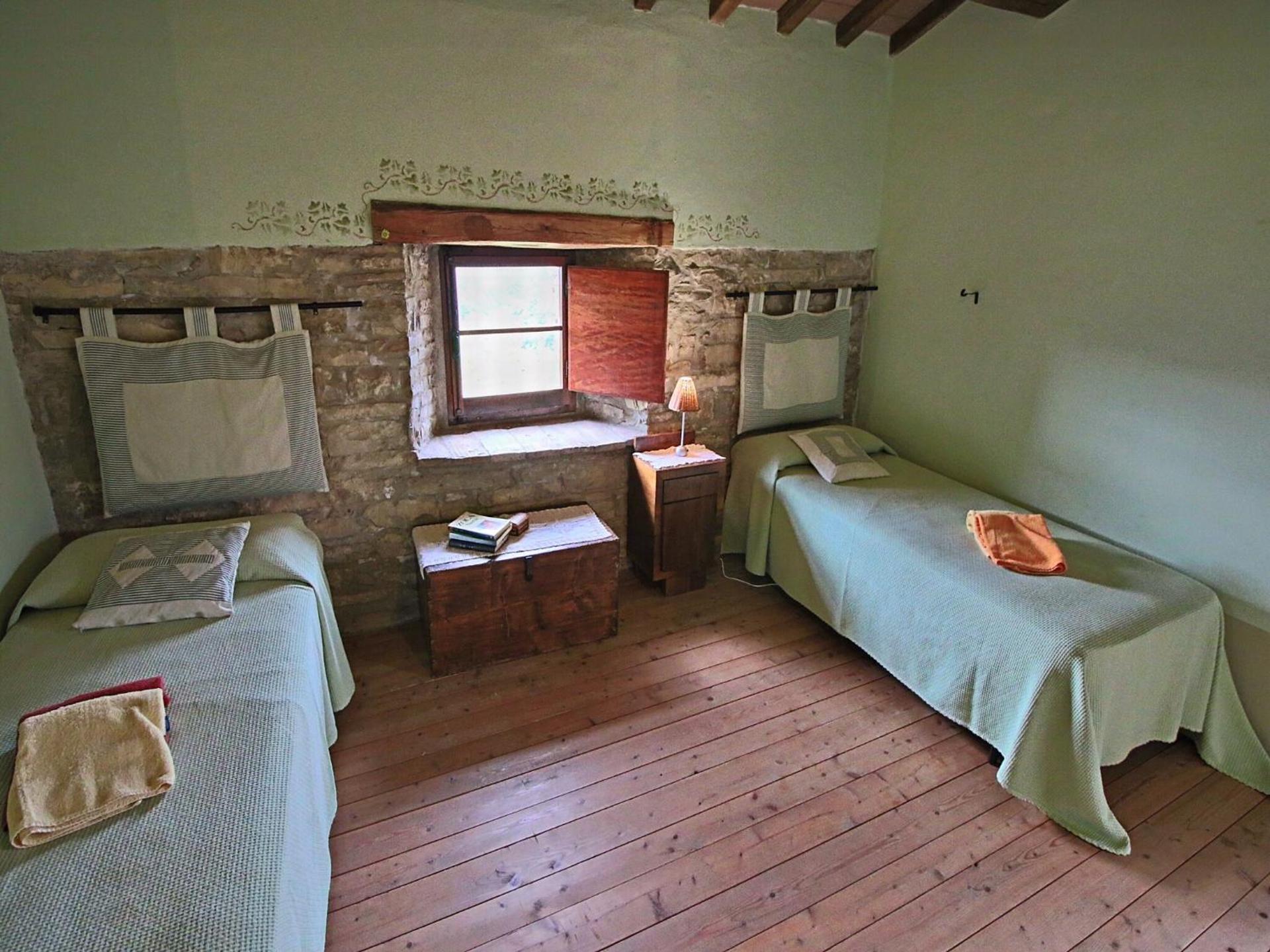 Spacious Farmhouse in Apecchio with Pool - Photo 13